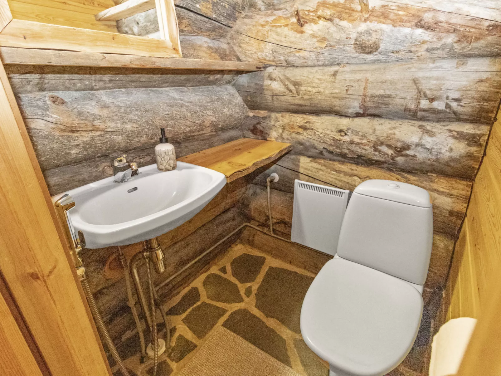 Sallanhelmi c1-Inside