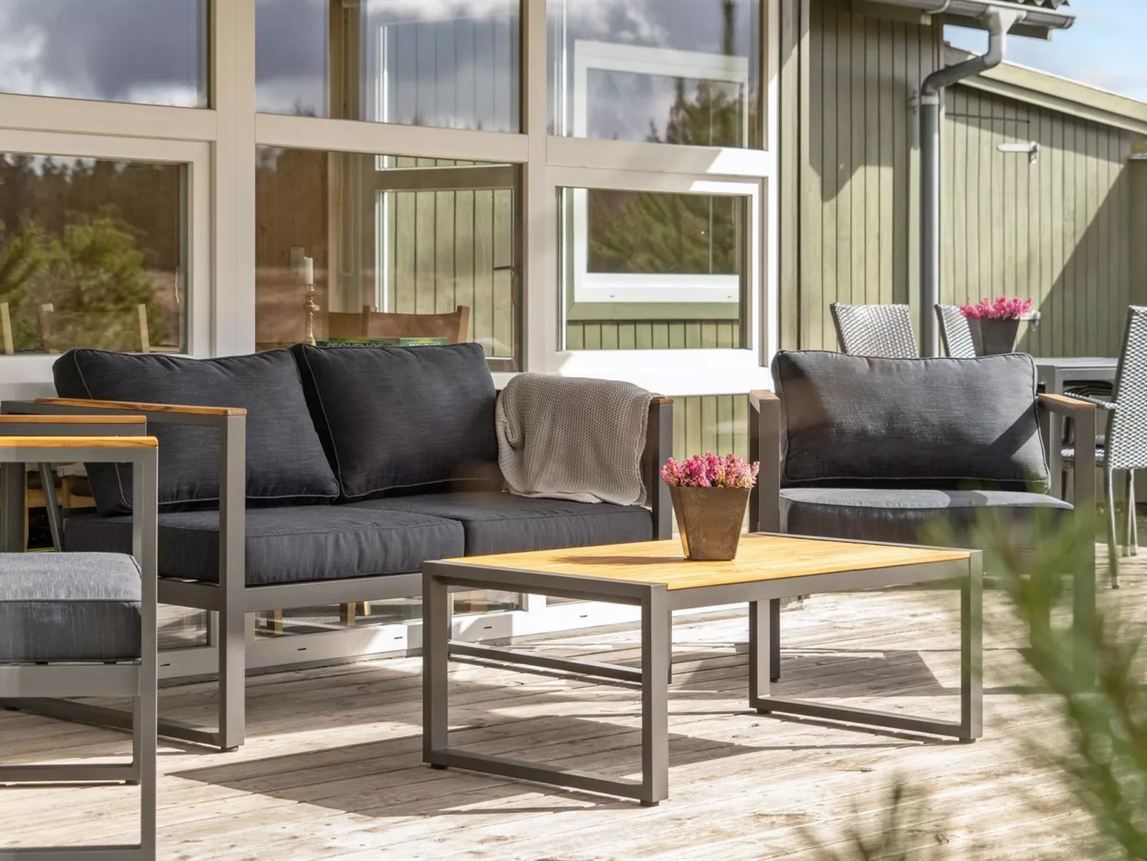 "Asmir" - 1.1km from the sea-Outside