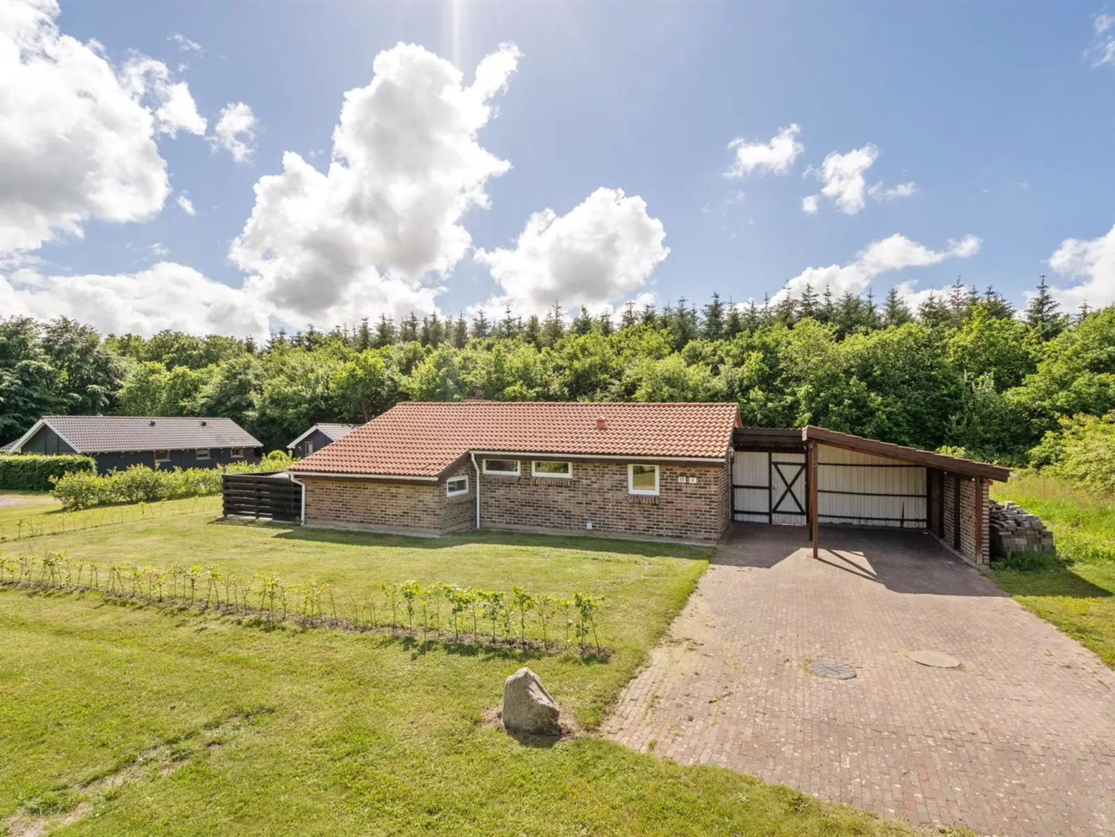 "Alois" - 31km from the sea-Draußen