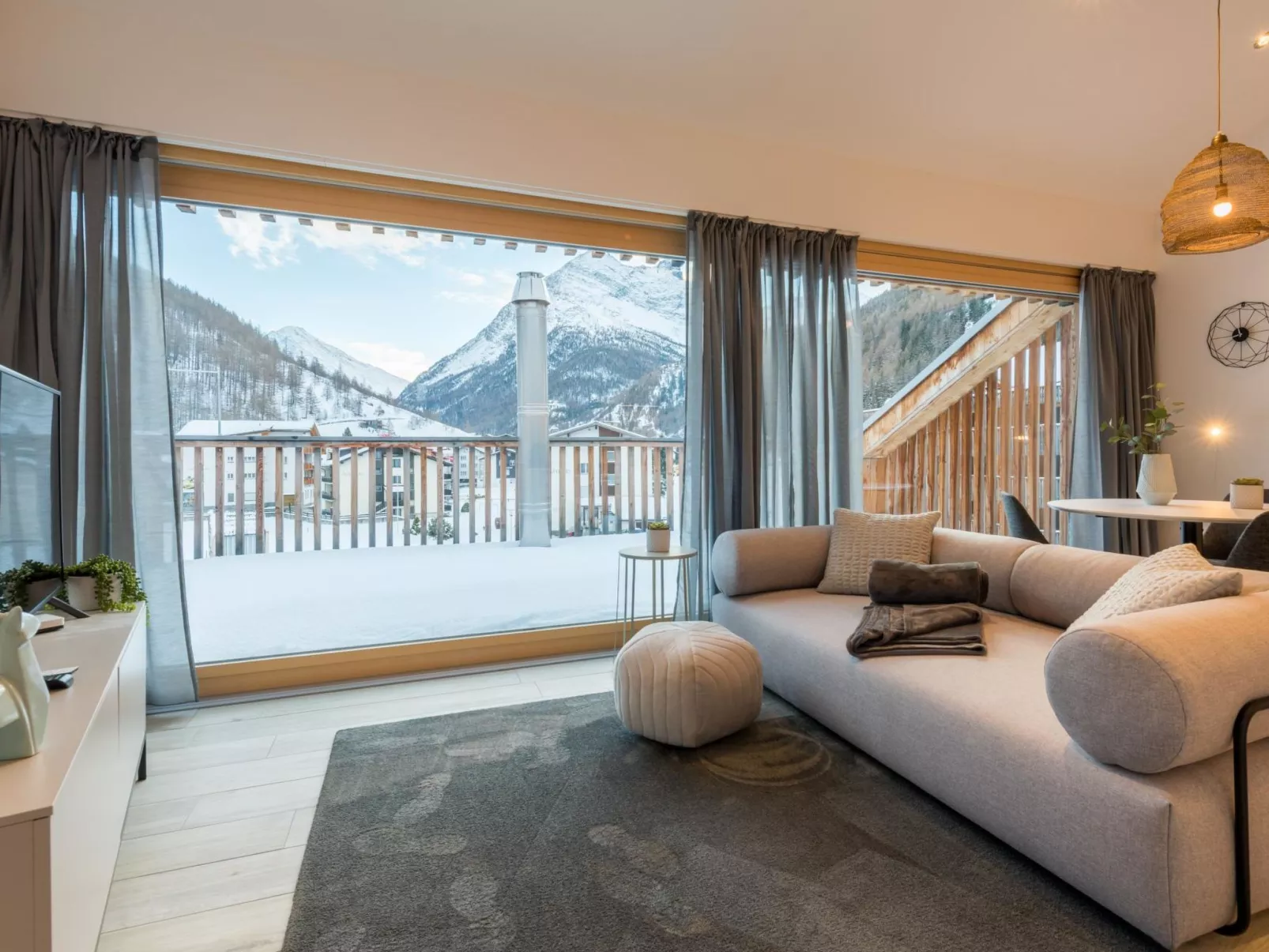 Montela Pavillon - Holiday Stay-Dedans