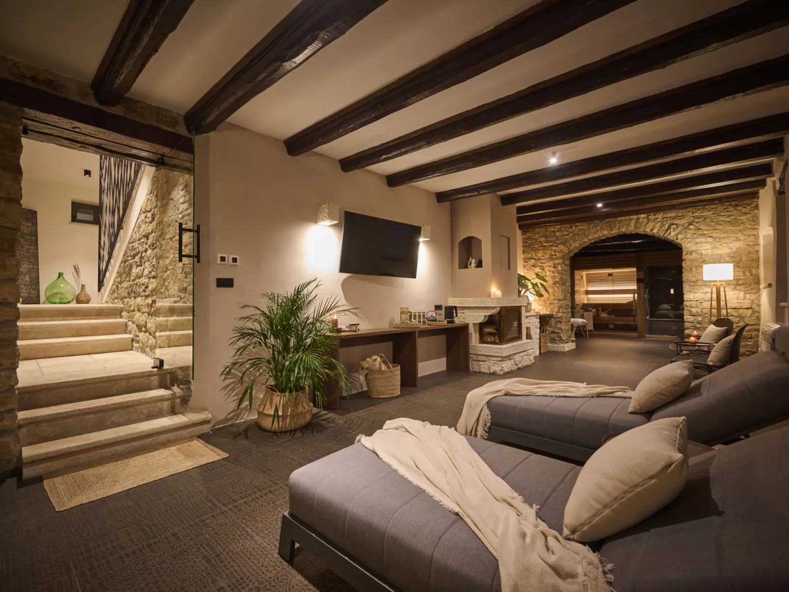 Stanzia Butori-Drinnen