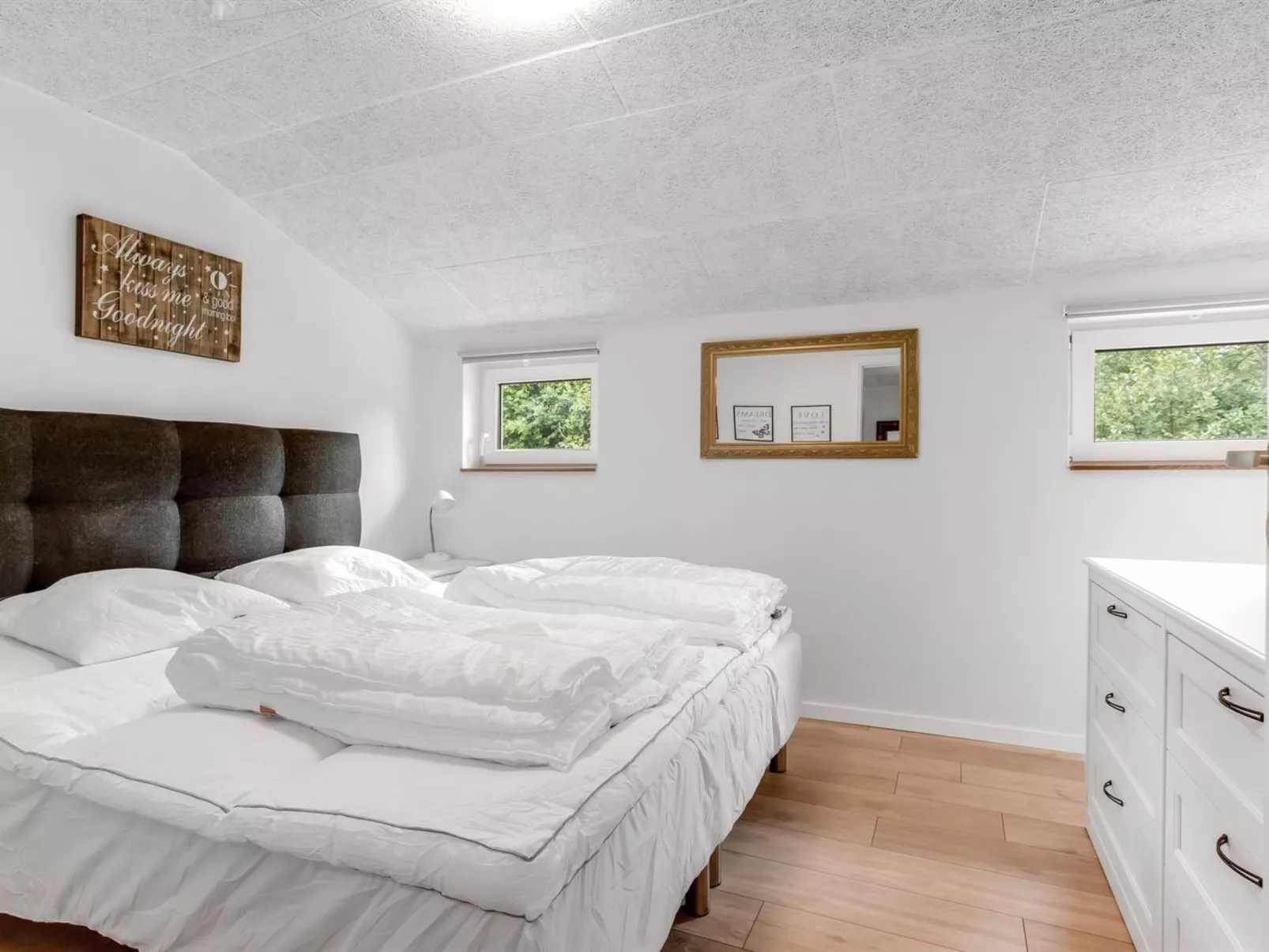 "Dorothea" -  from the sea-Dedans