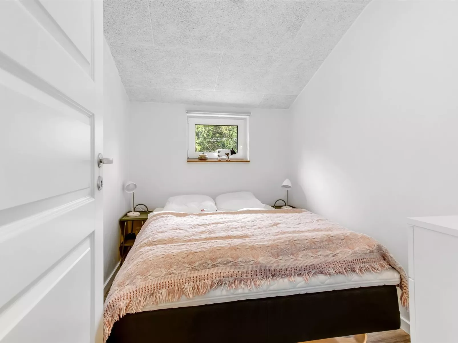 "Dorothea" -  from the sea-Dedans