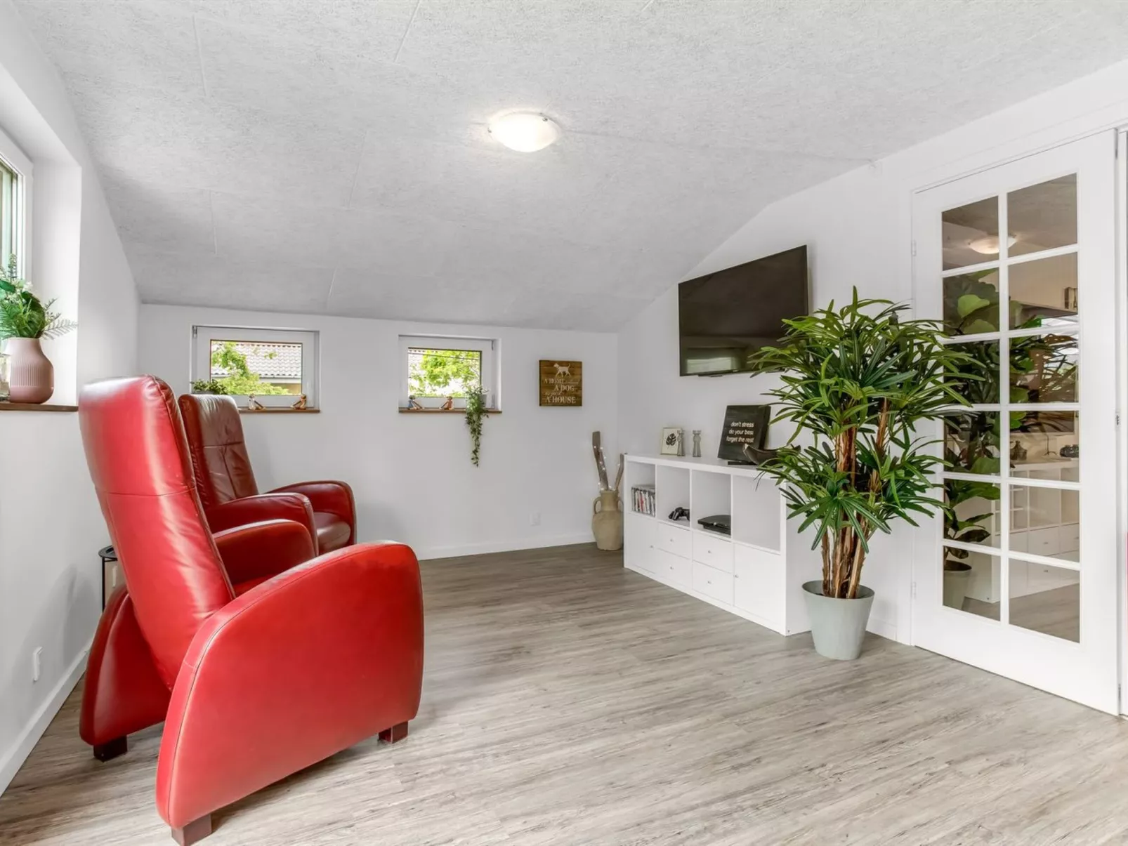 "Dorothea" -  from the sea-Dedans