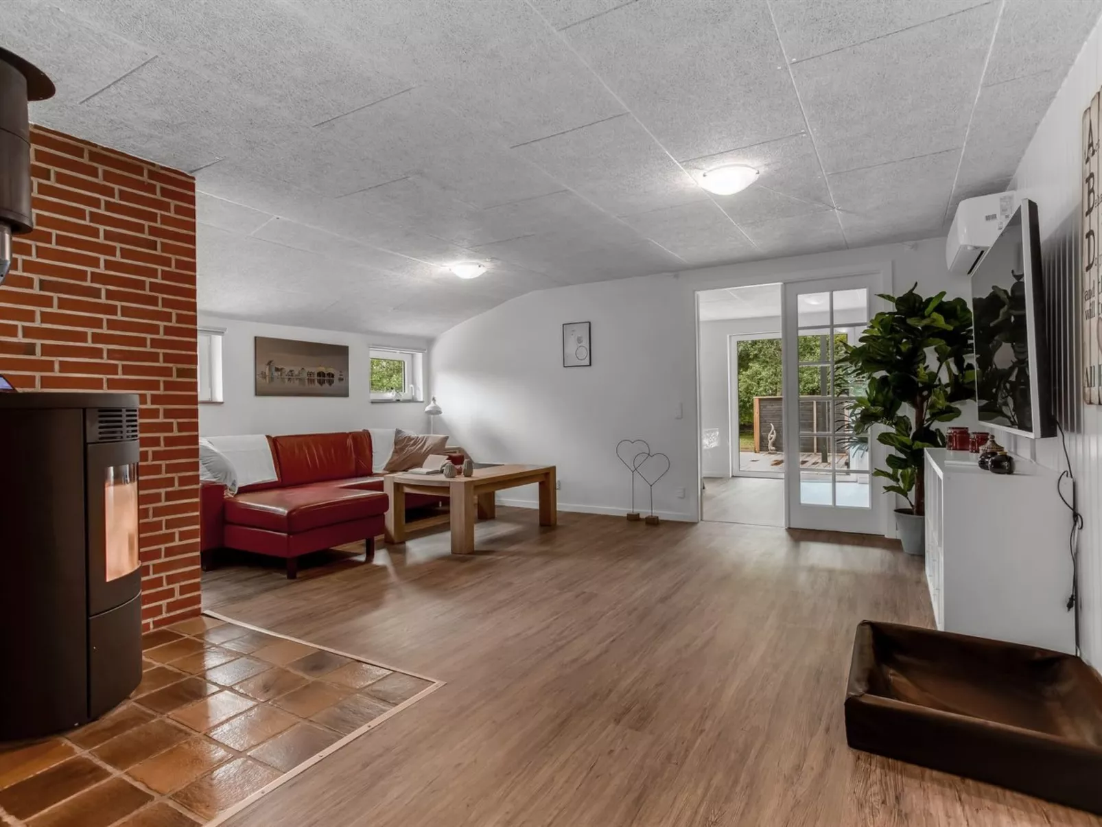 "Dorothea" -  from the sea-Dedans