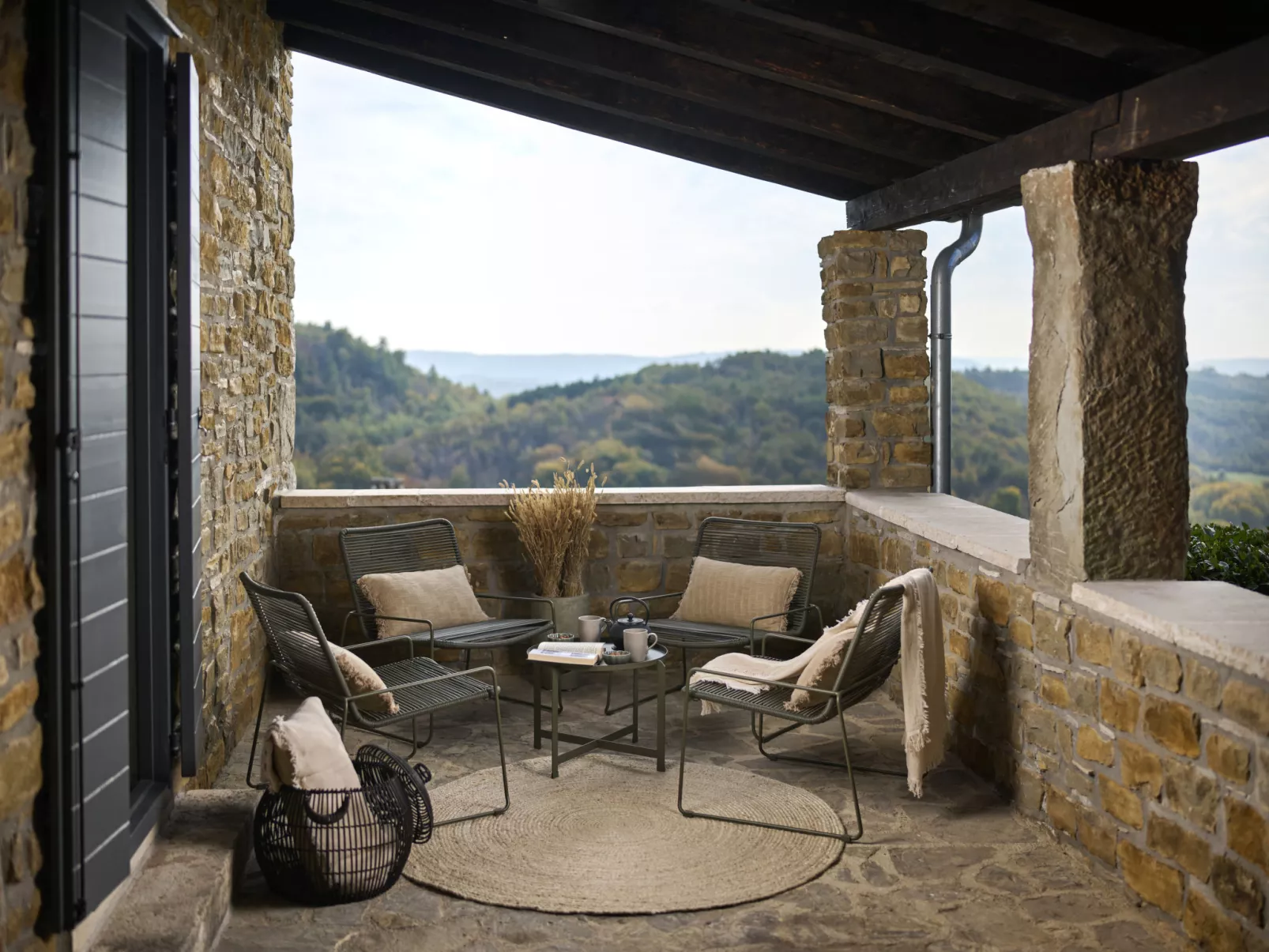 Stanzia Butori-Draußen