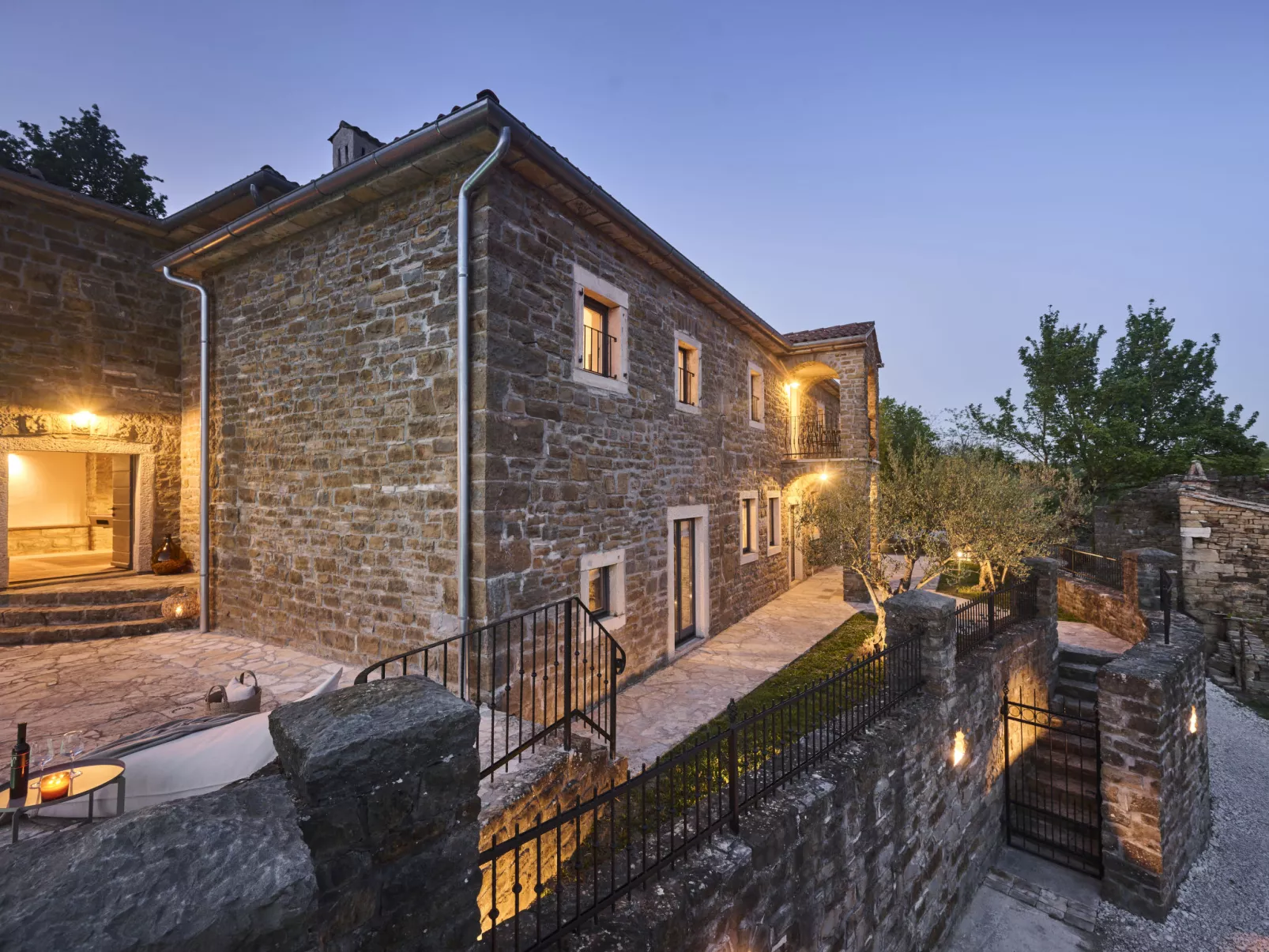 Stanzia Butori-Draußen