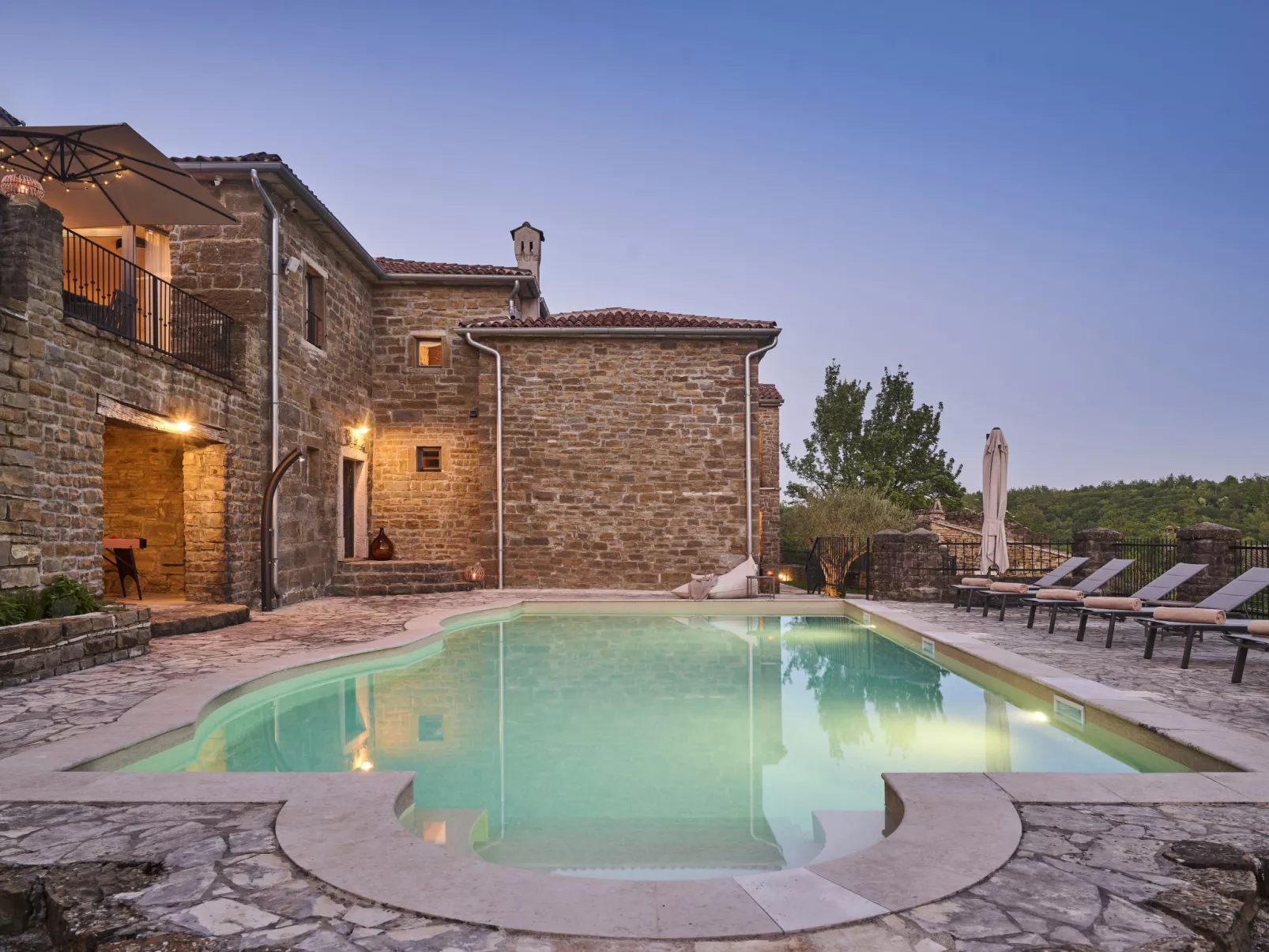 Stanzia Butori-Draußen