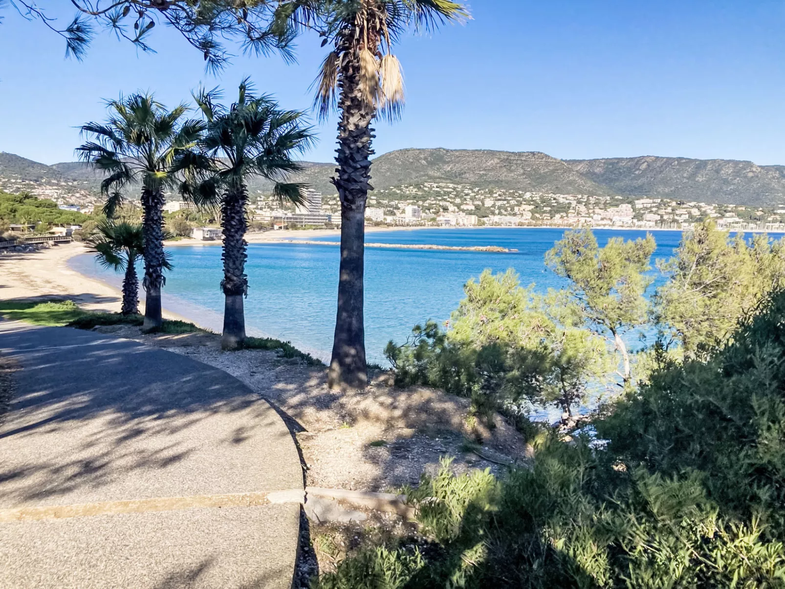 Les Pins Parasols-Draußen