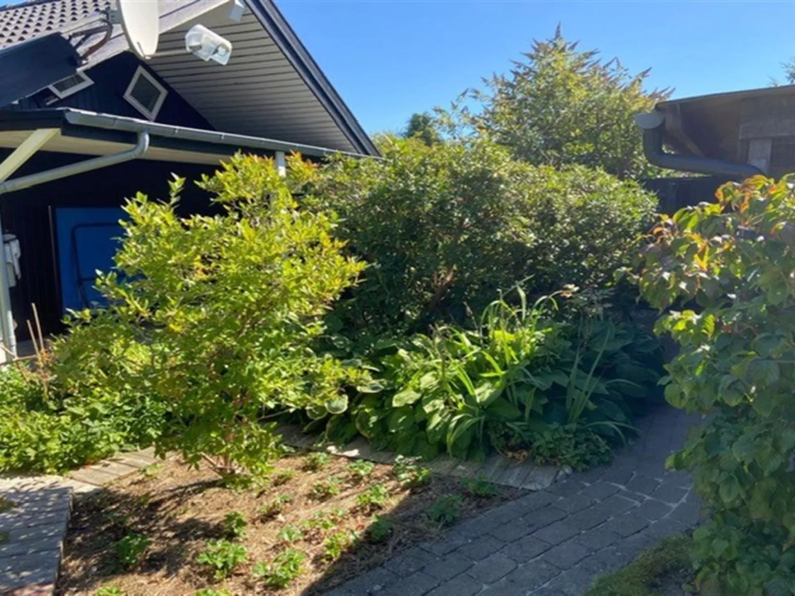 "Hughe" - 1.3km from the sea-Dehors