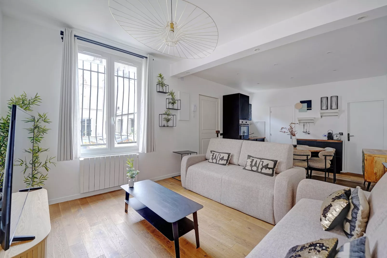 PC-7-ORSEL-Living room