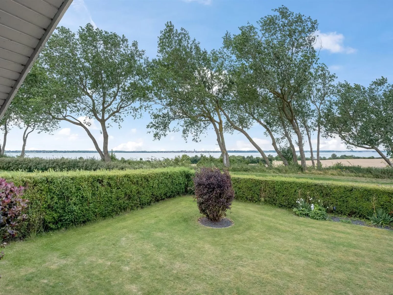 "Panu" - 2.1km from the sea-Outside