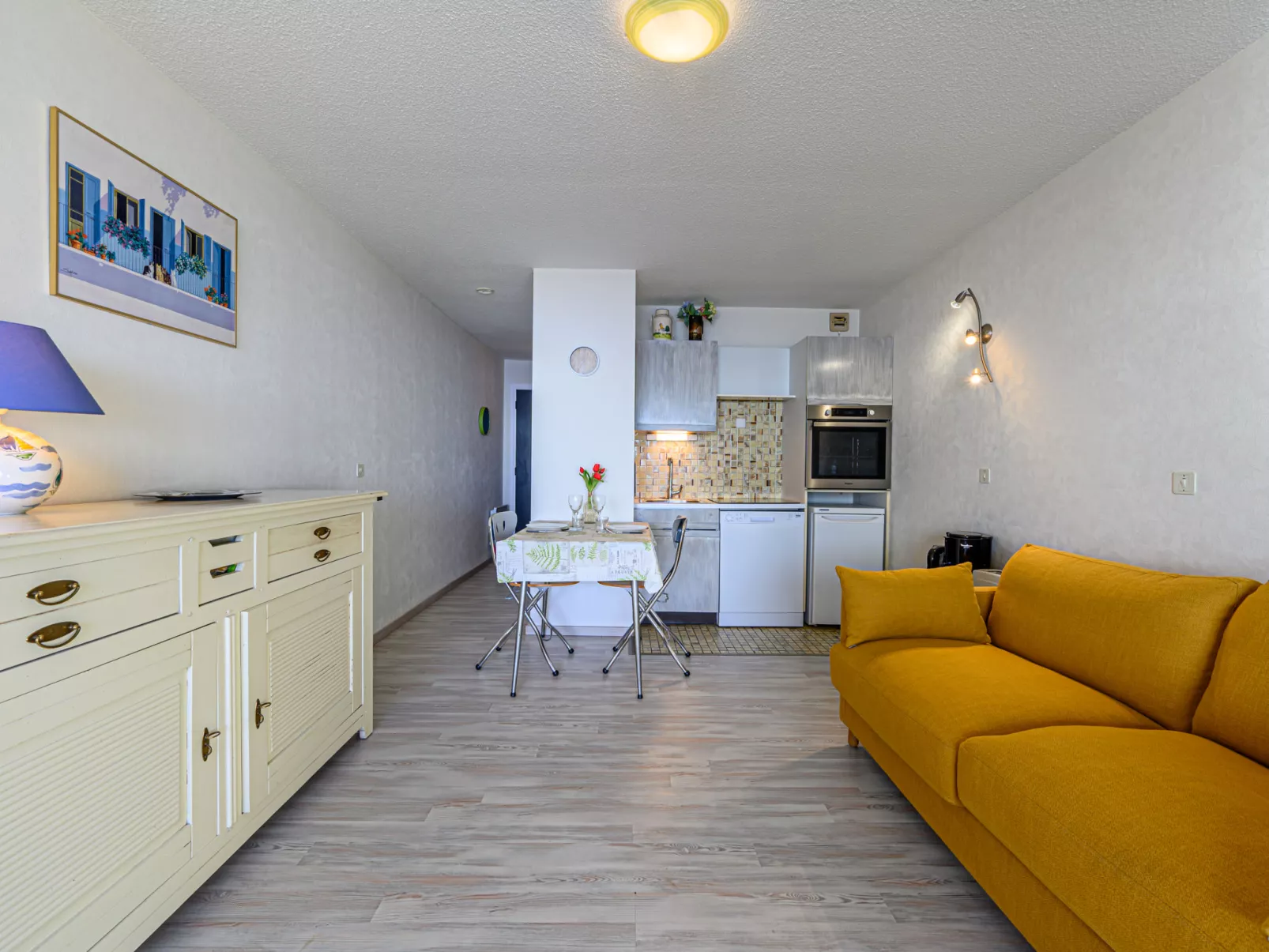 Le Britannia-Drinnen