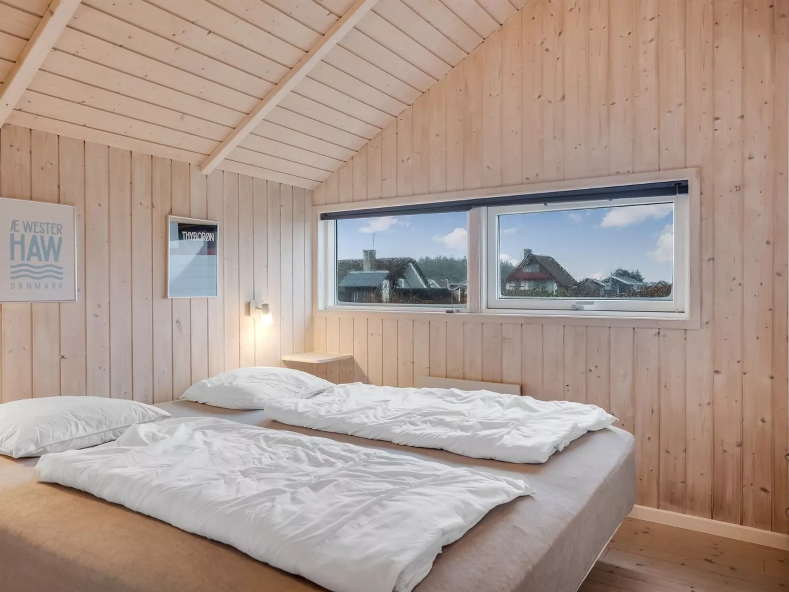 "Bryngeir" - 100m from the sea-Drinnen