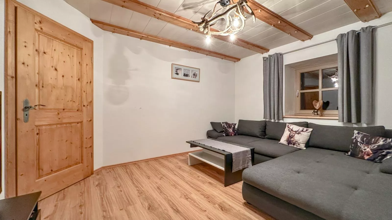 Holzfurtner-Living room