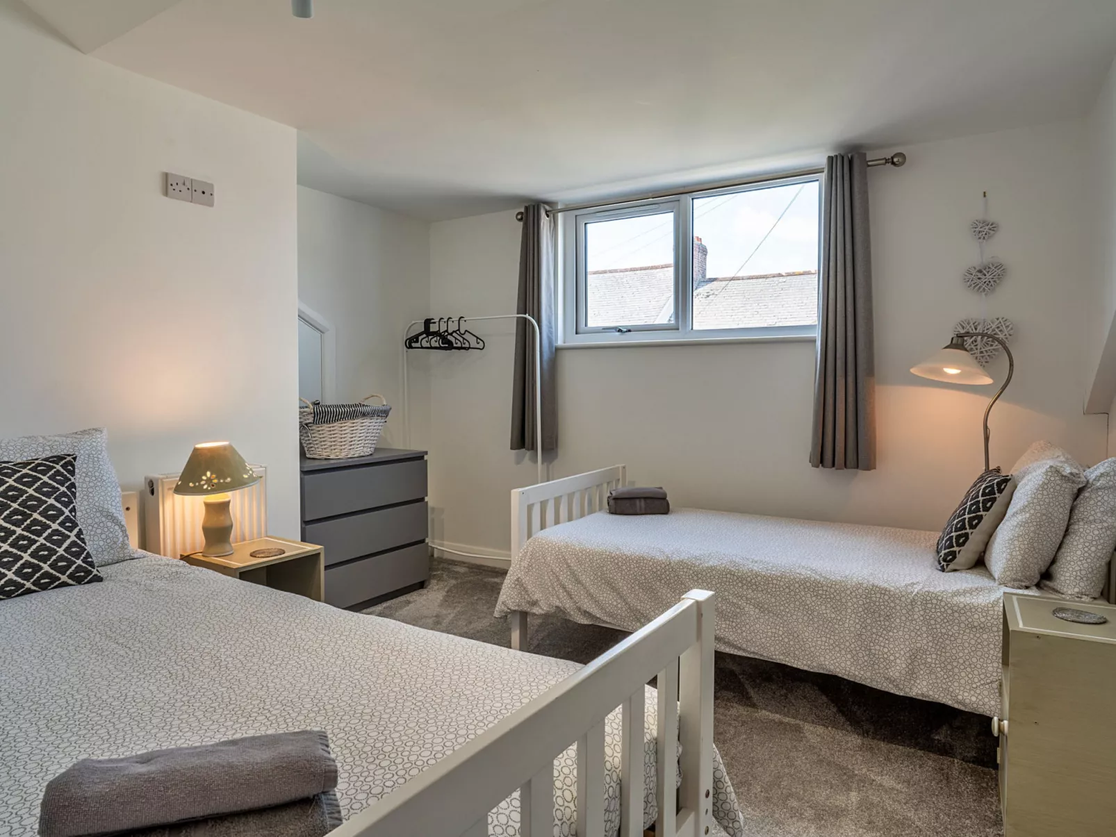 Brunels Reach-Drinnen