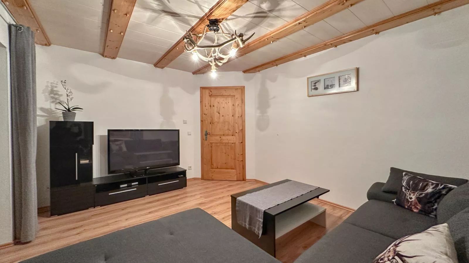 Holzfurtner-Living room