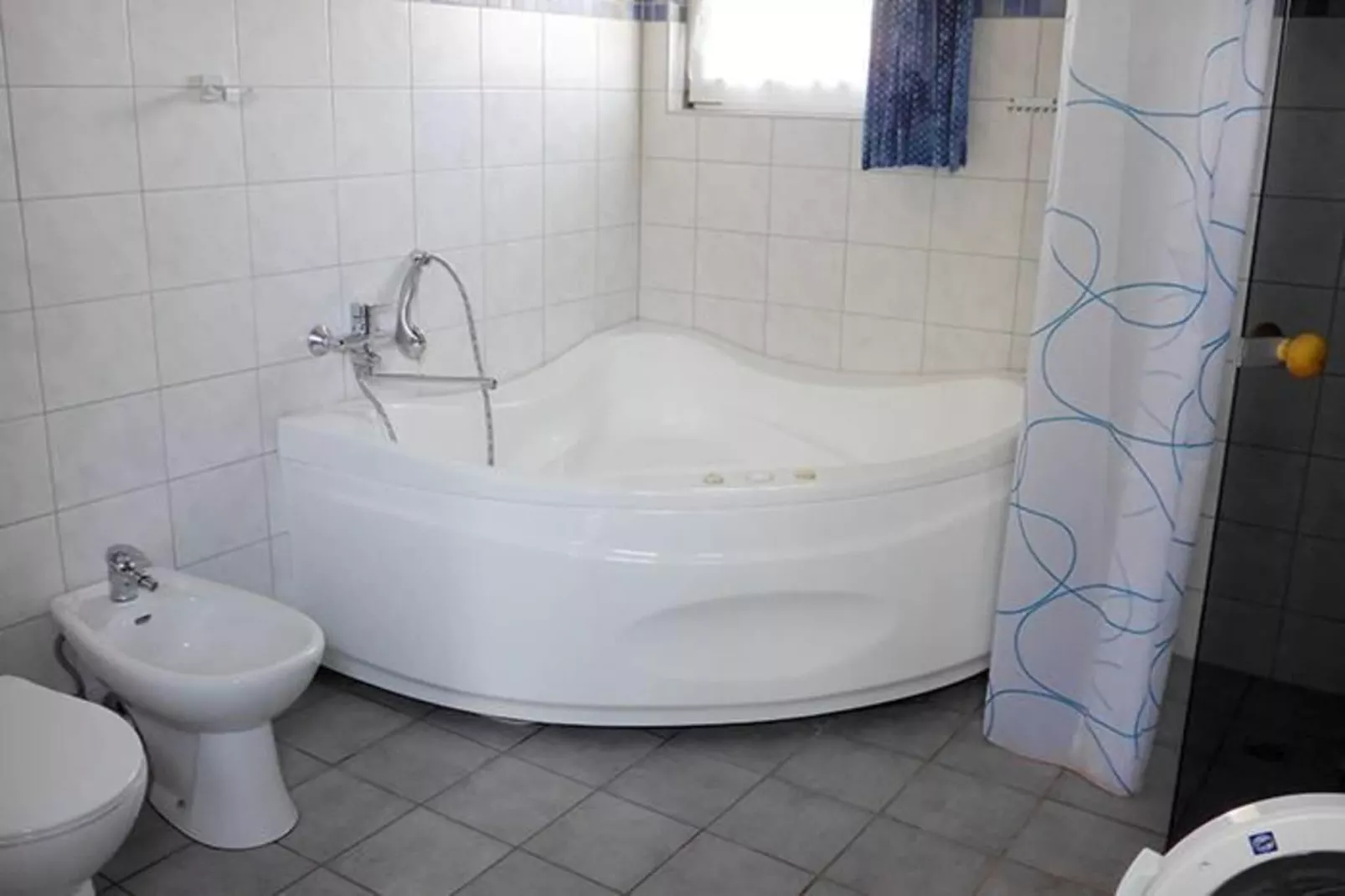 FH Wildgans Comfort Nr 28-Badezimmer