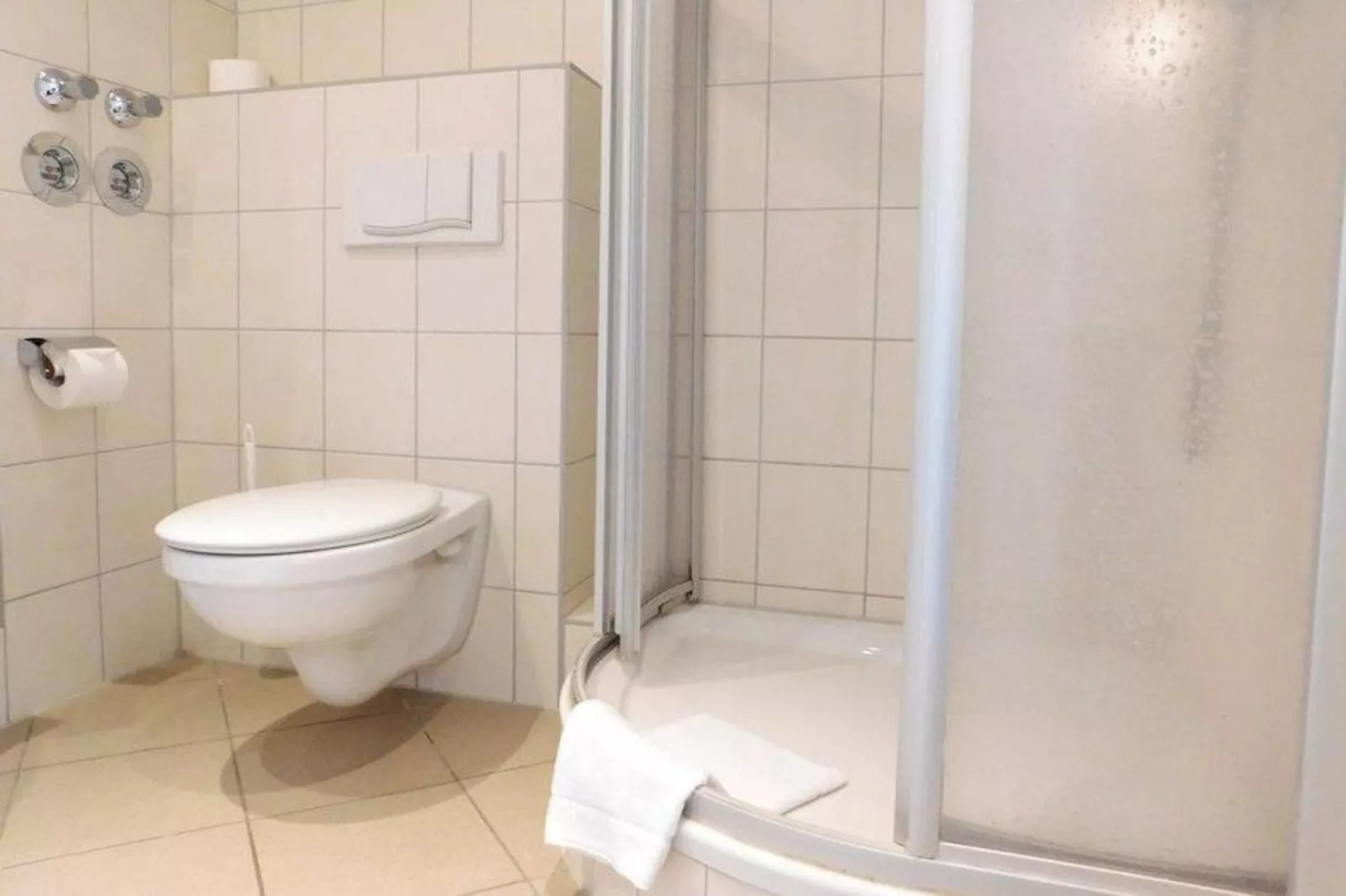 Schneeeule 204-Bathroom