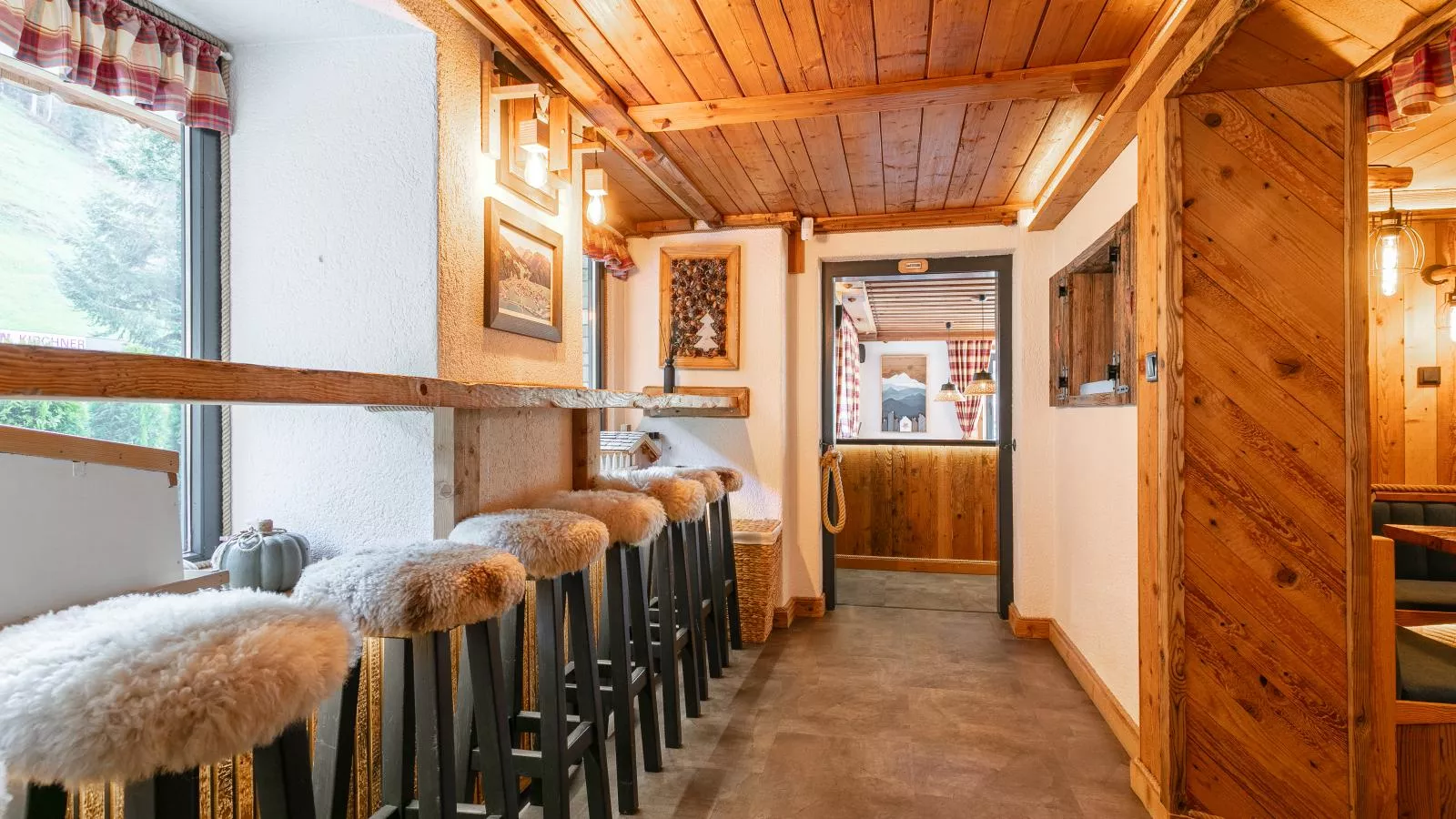 Bergzeit Hollersbach XL-Dining room