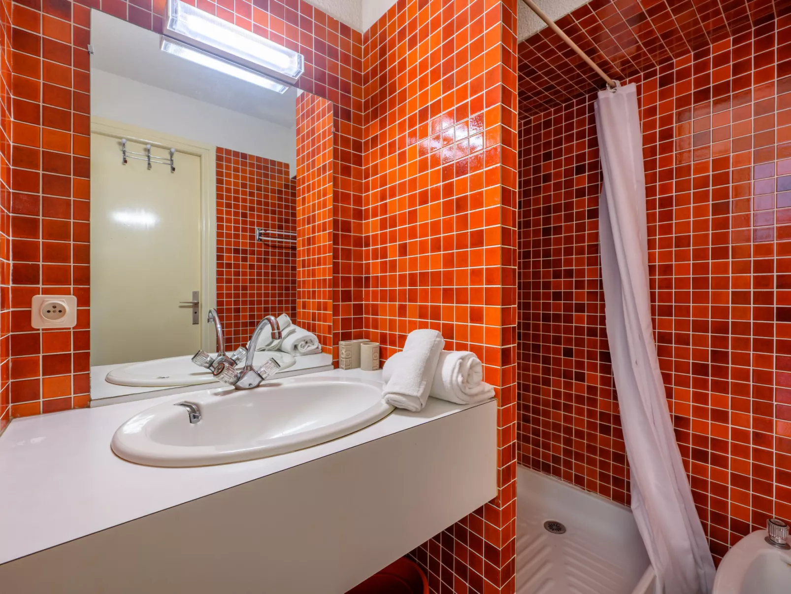 Le Britannia-Drinnen