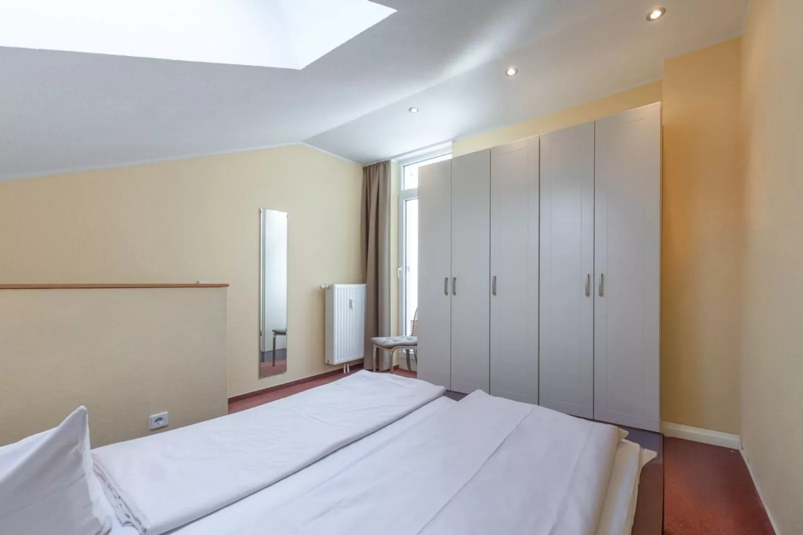 Schneeeule 222-Bedroom