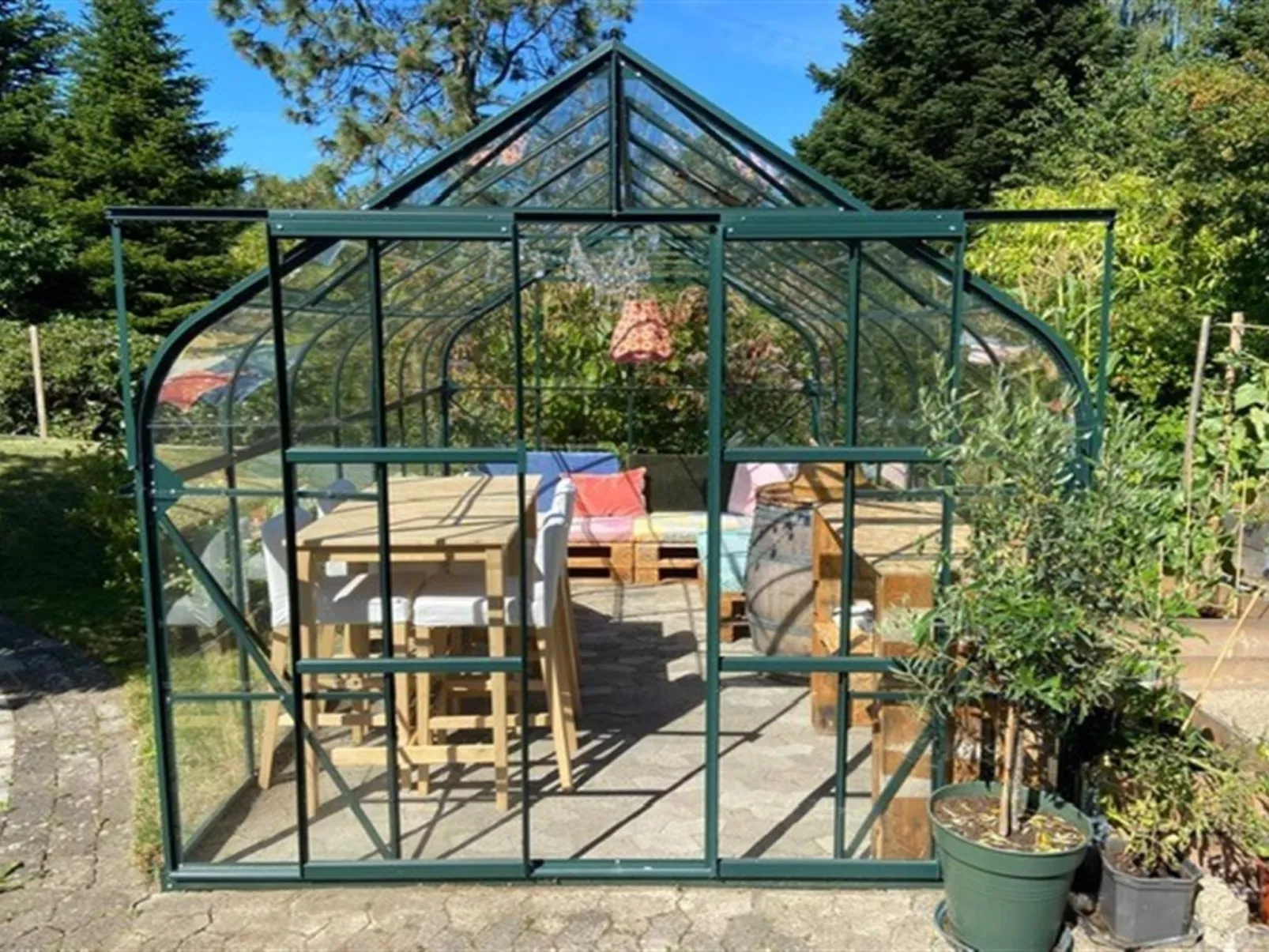 "Hughe" - 1.3km from the sea-Dedans