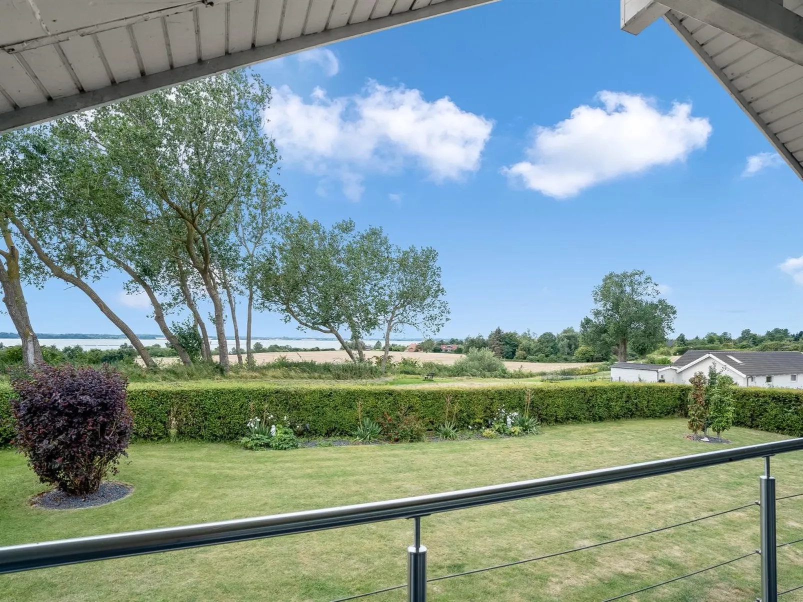 "Panu" - 2.1km from the sea-Outside