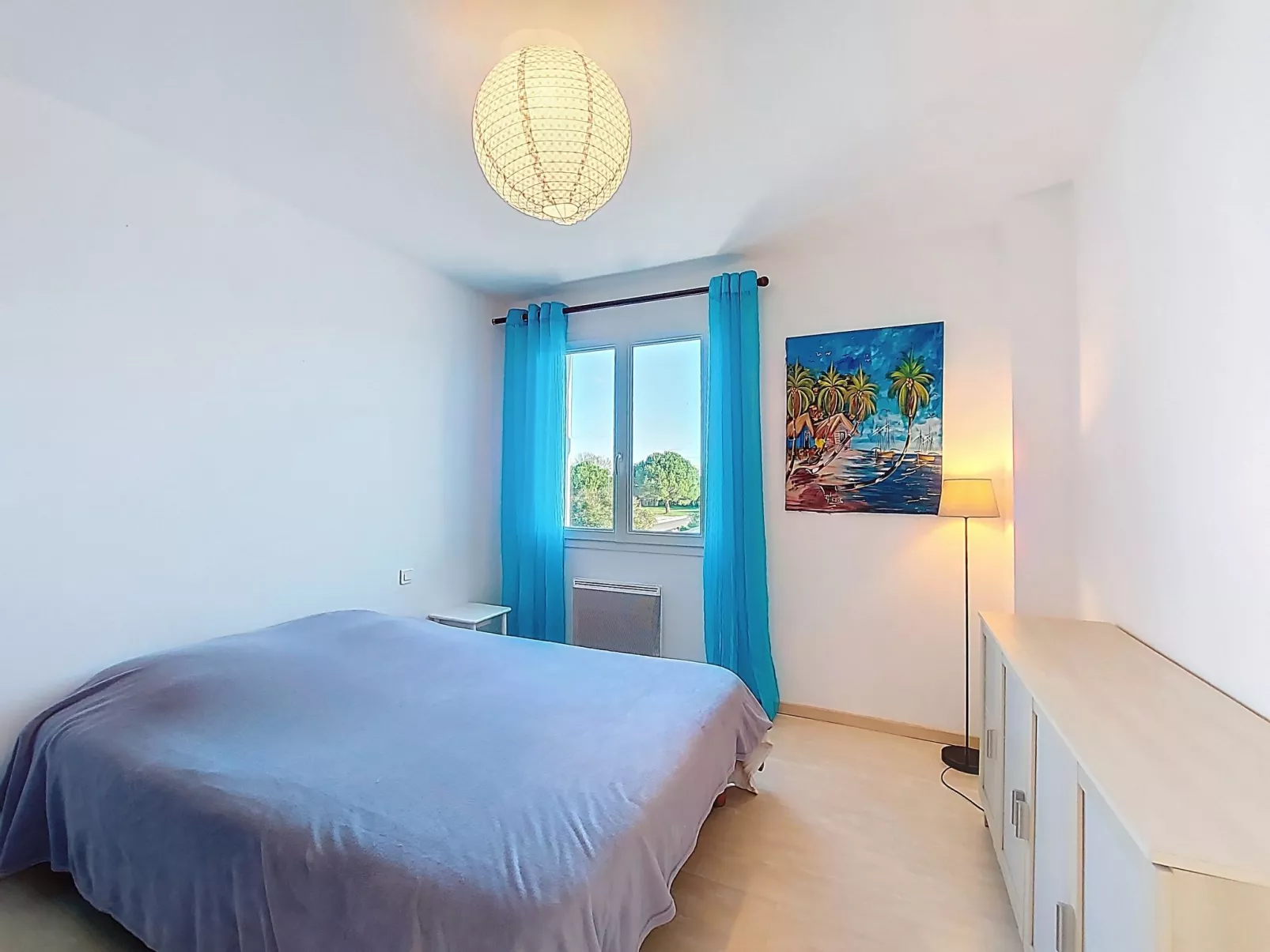 Les Roselières-Drinnen