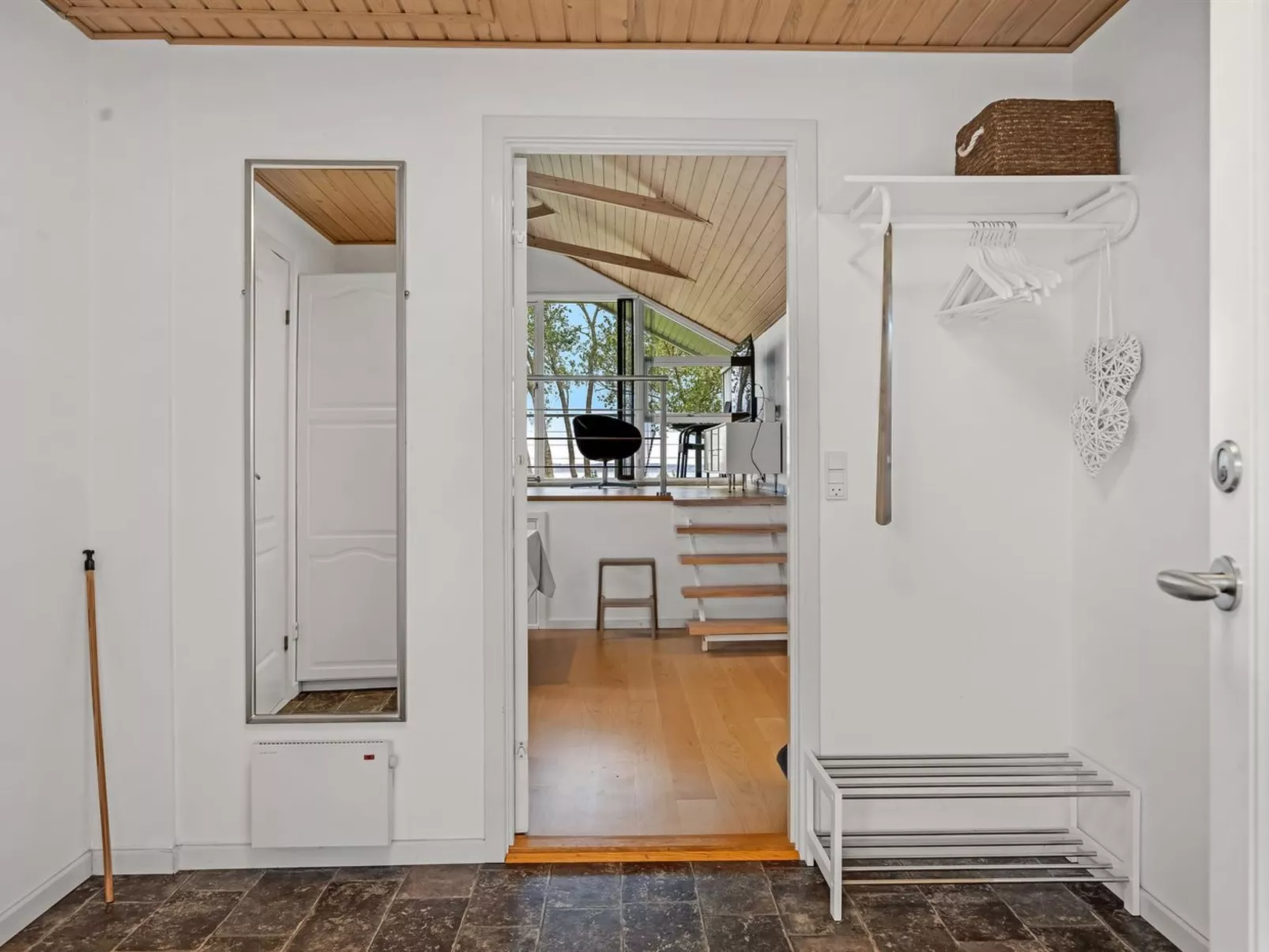 "Panu" - 2.1km from the sea-Inside