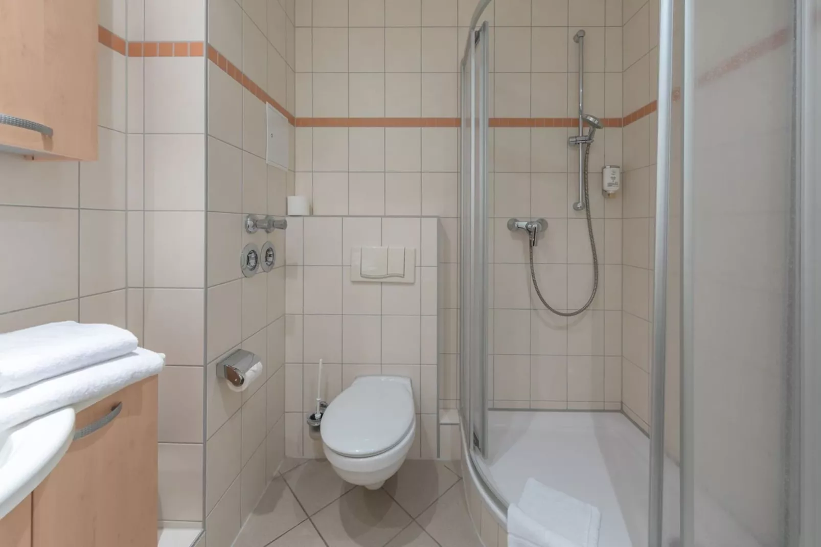 Schneeeule 220-Badezimmer