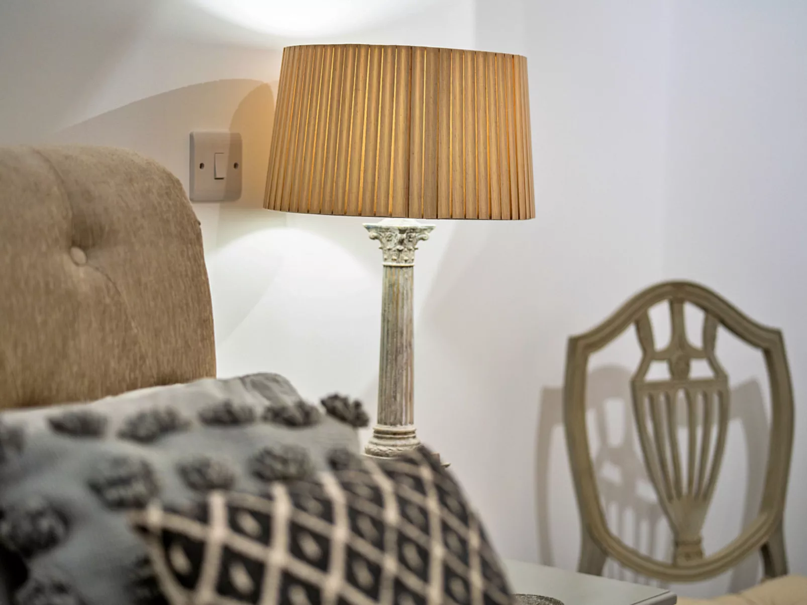 Brunels Reach-Drinnen