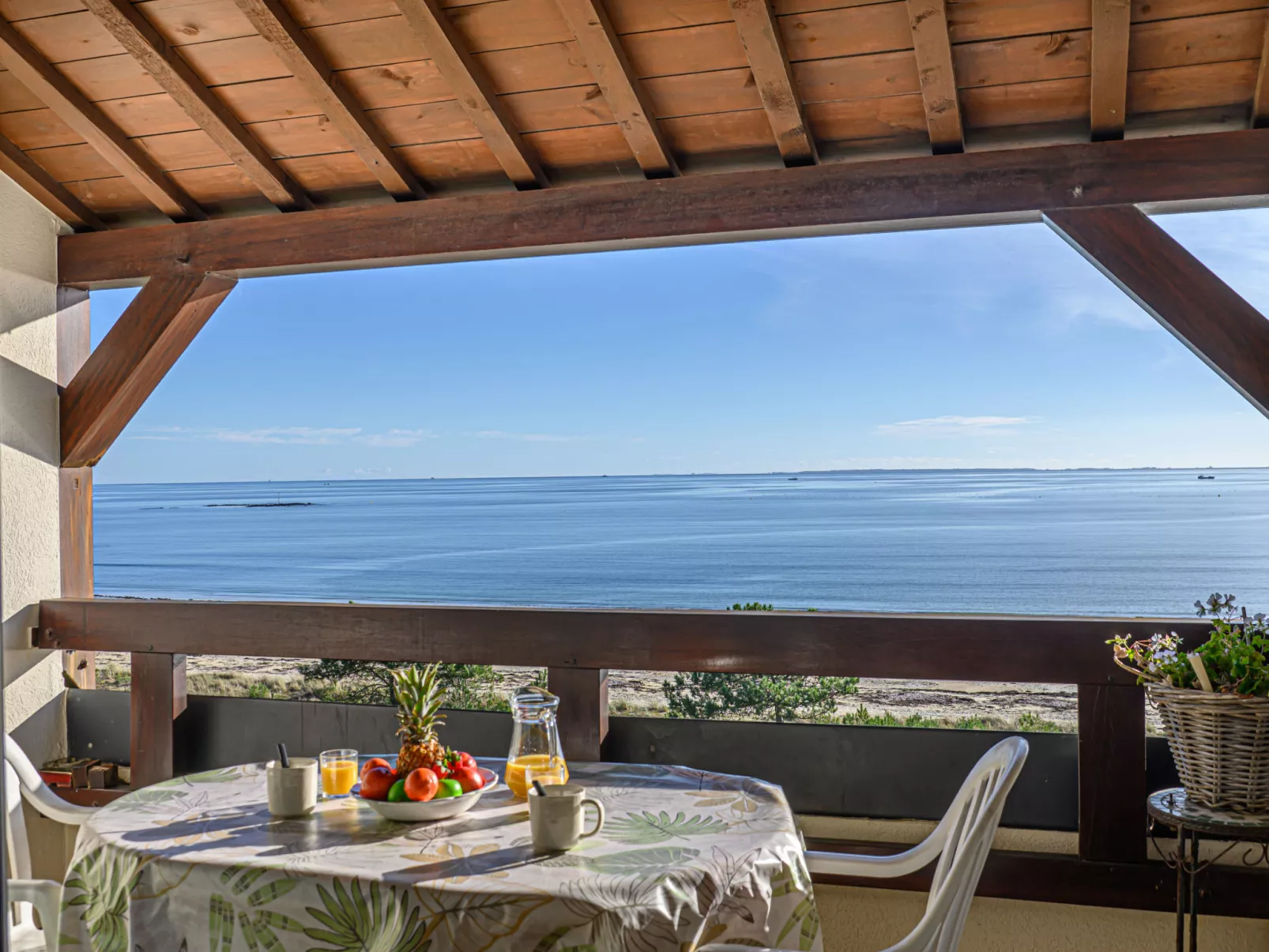 Le Britannia-Draußen