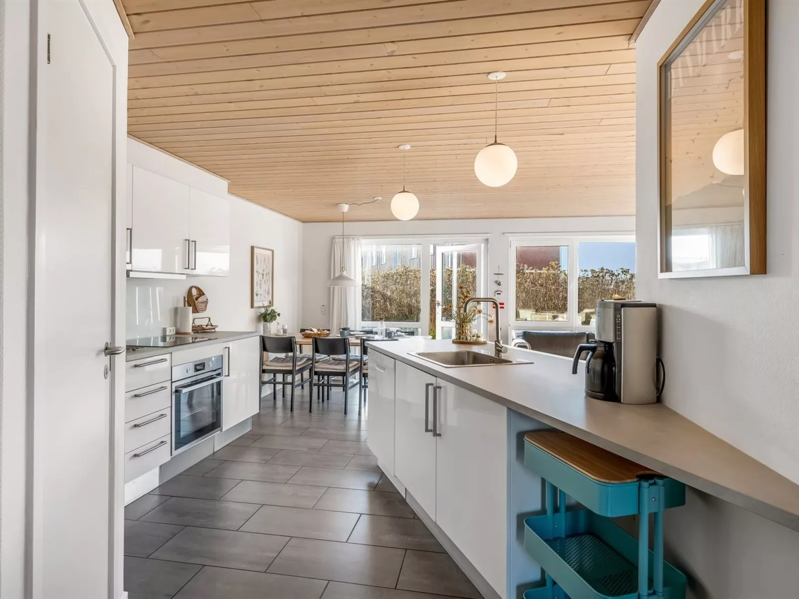 "Andersine" - 1km from the sea-Drinnen