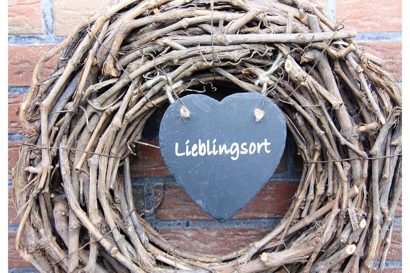 Land and Sea-Empfangshalle