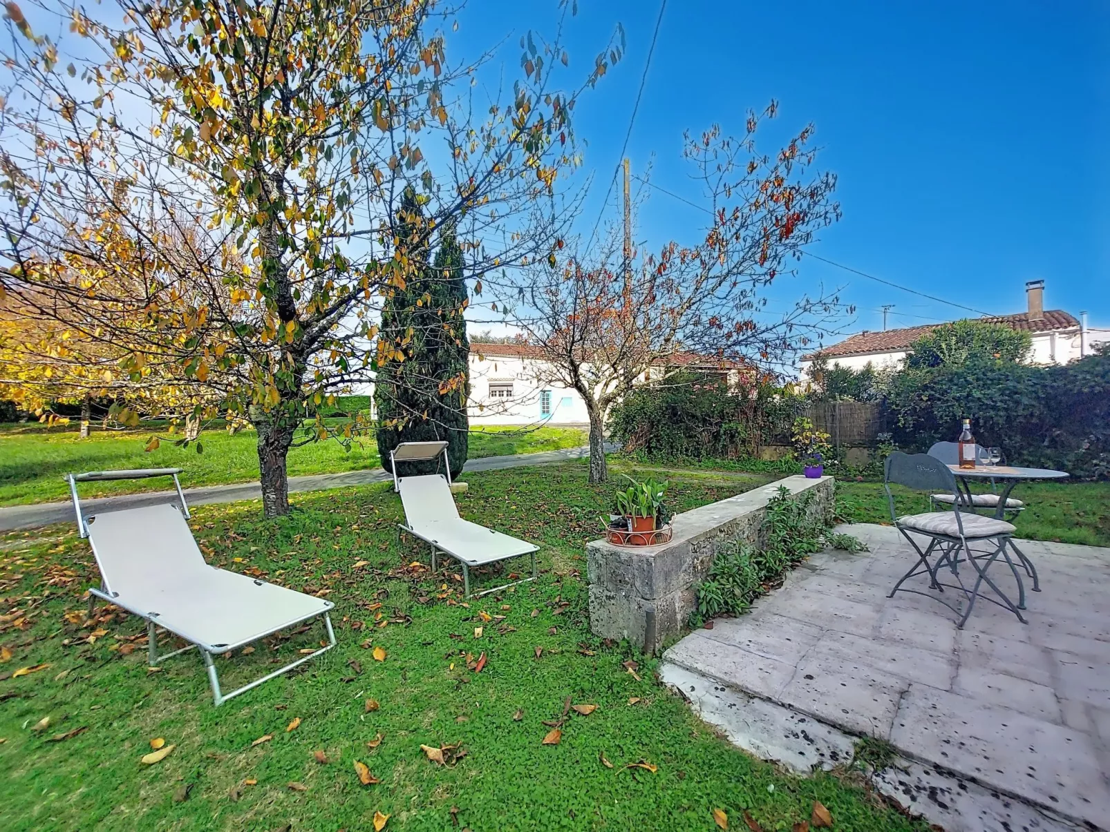 Le Four à Chaux-Draußen