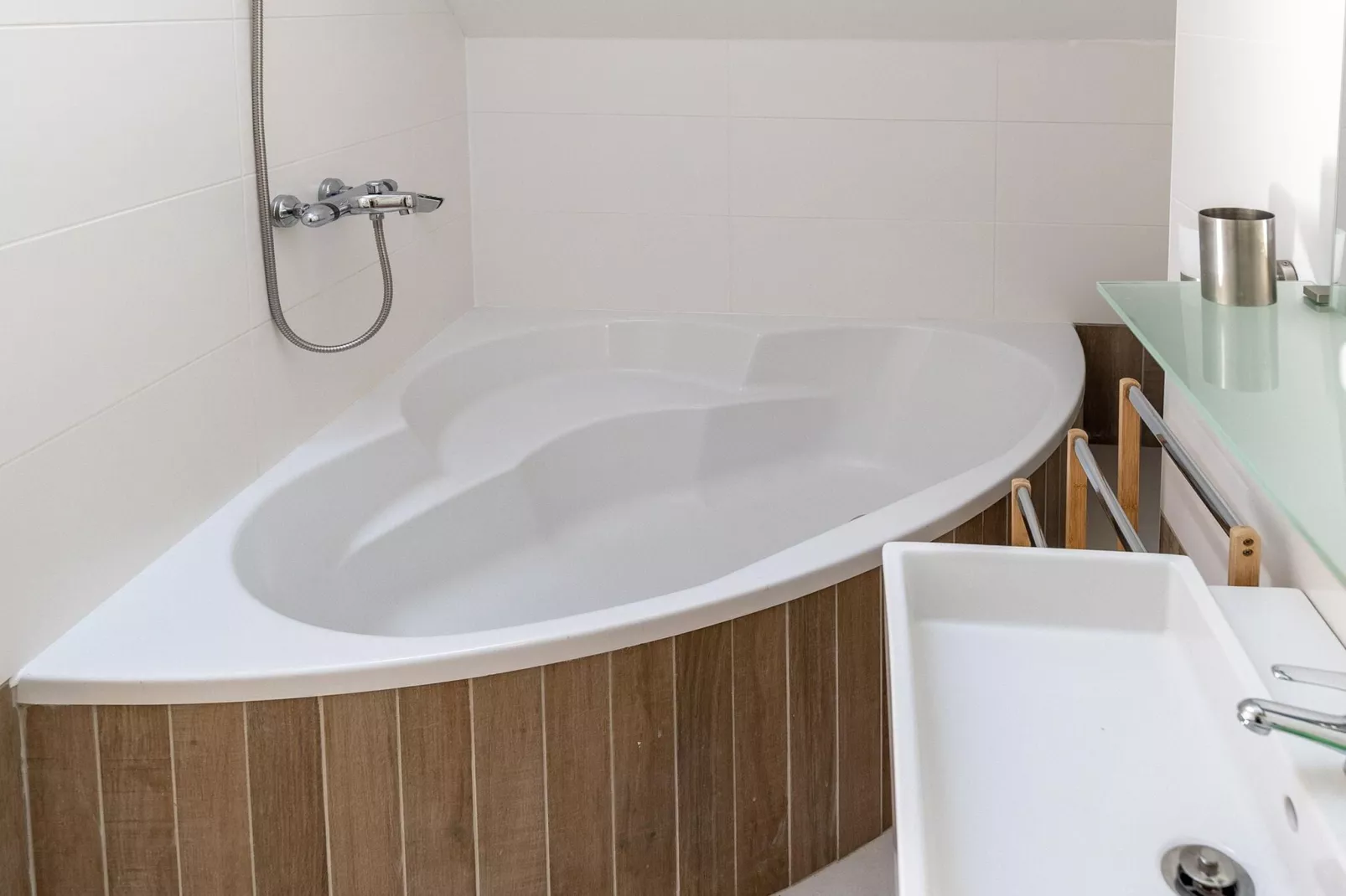 Haus Wasserfall 6 pax-Bathroom