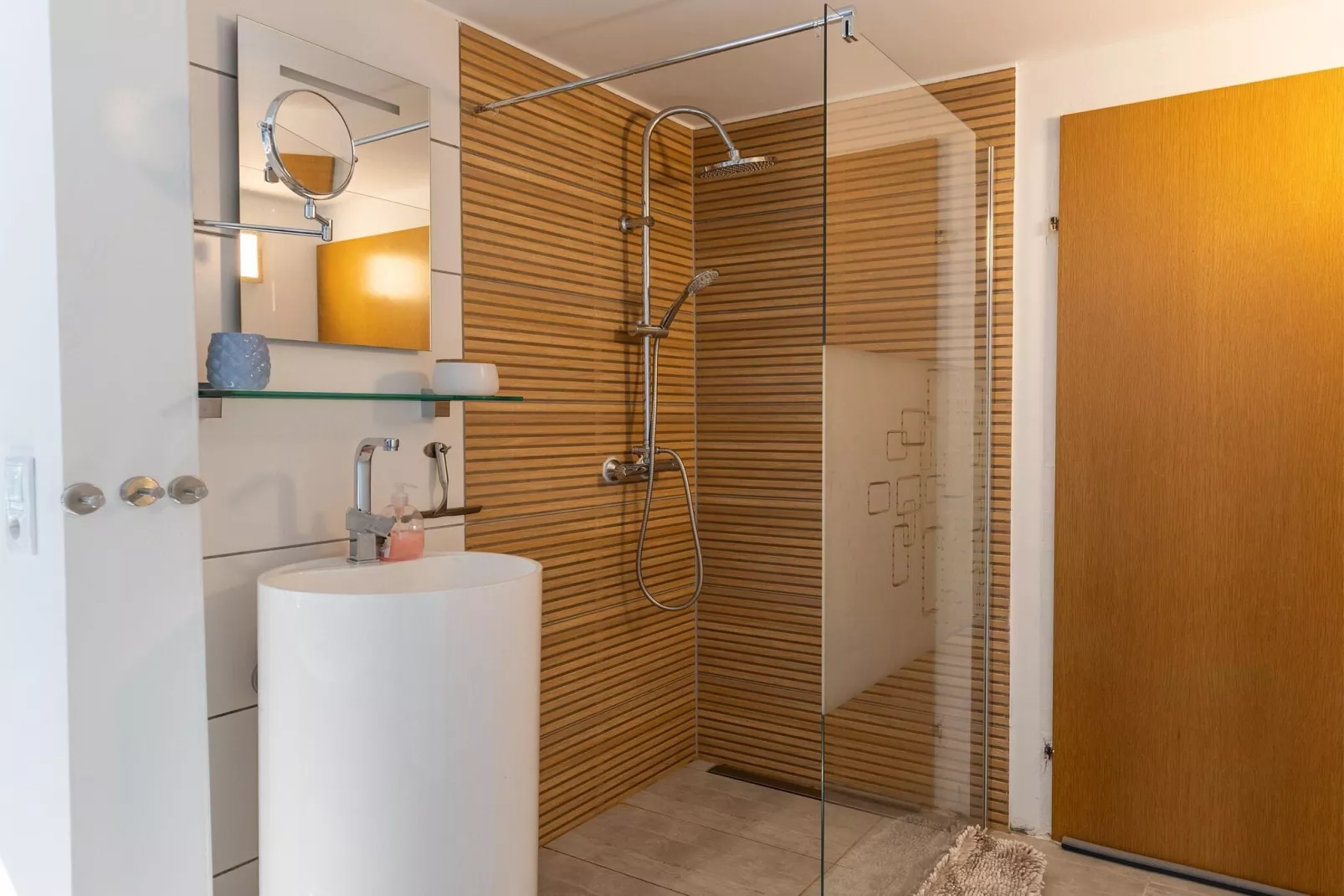 Haus Wasserfall 6 pax-Bathroom