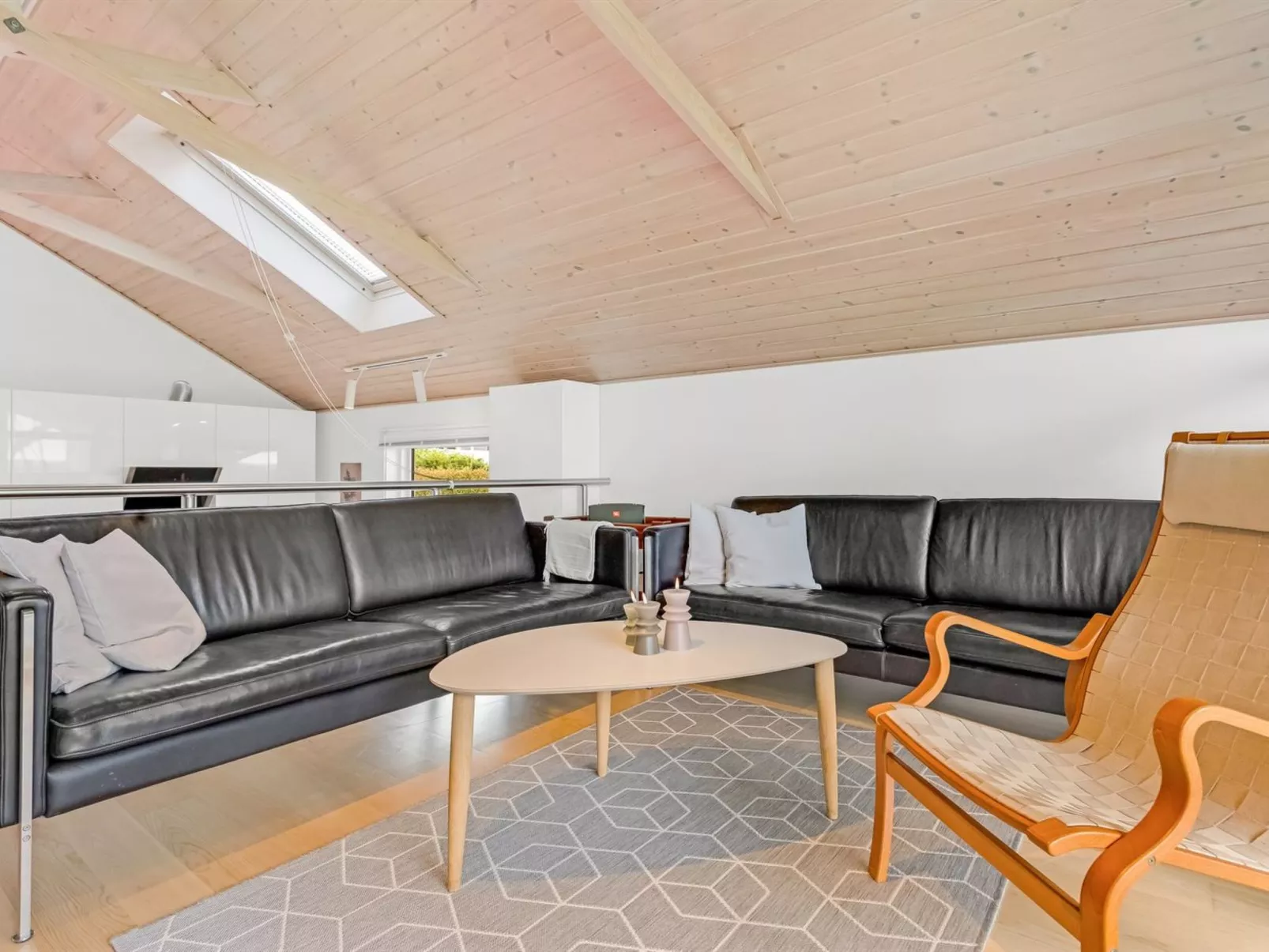 "Panu" - 2.1km from the sea-Inside