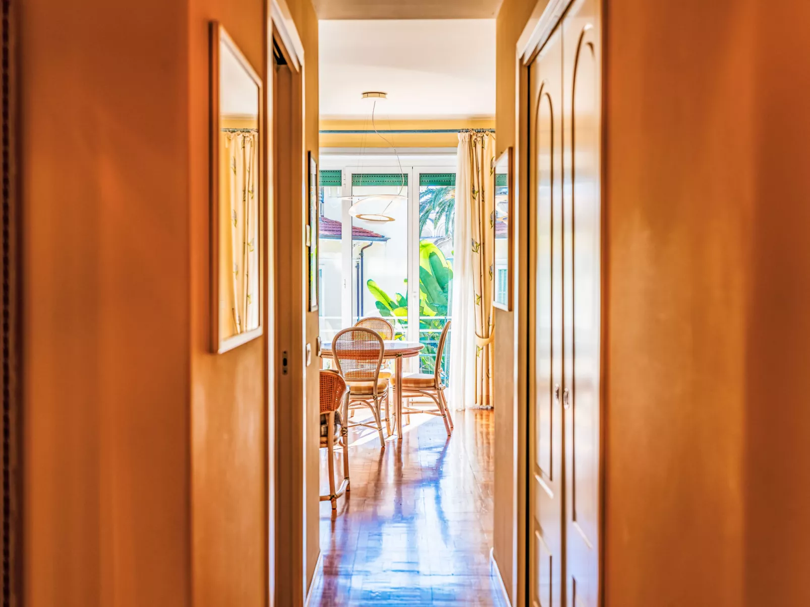 Sunshine Dreams-Dedans