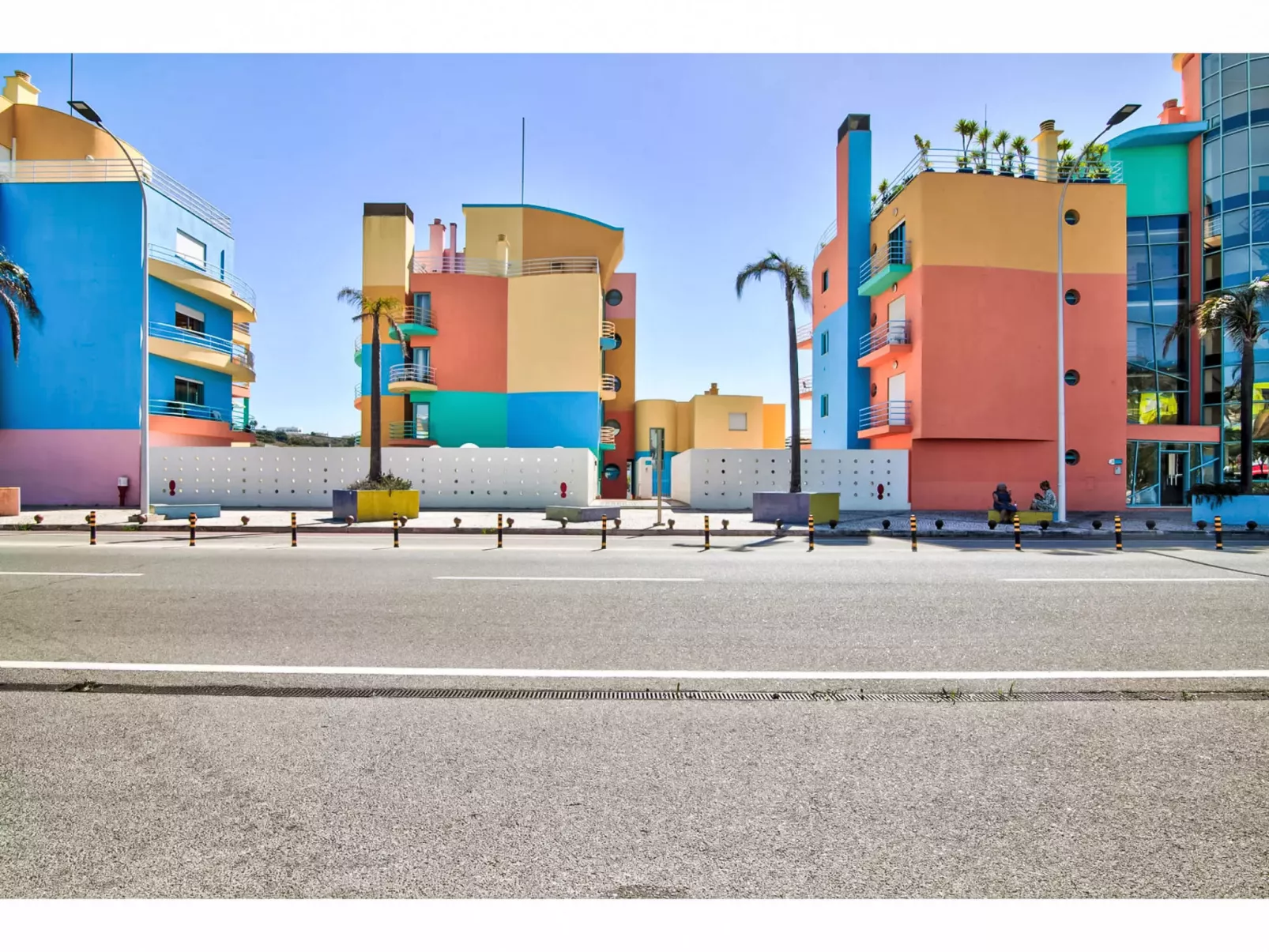 W Marina - Sunny Way-Outside