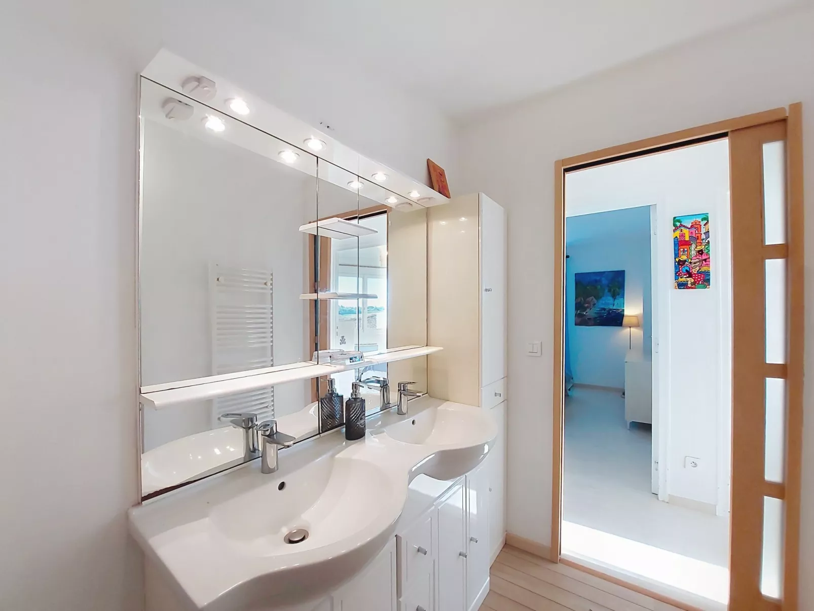 Les Roselières-Drinnen