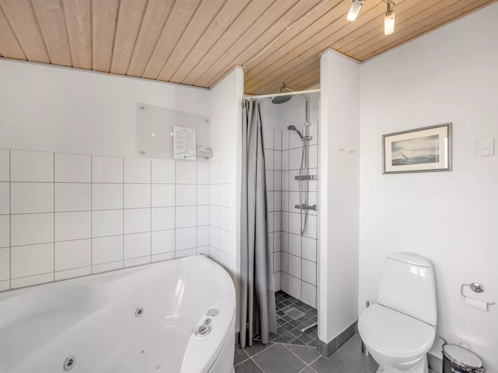 "Andersine" - 1km from the sea-Drinnen