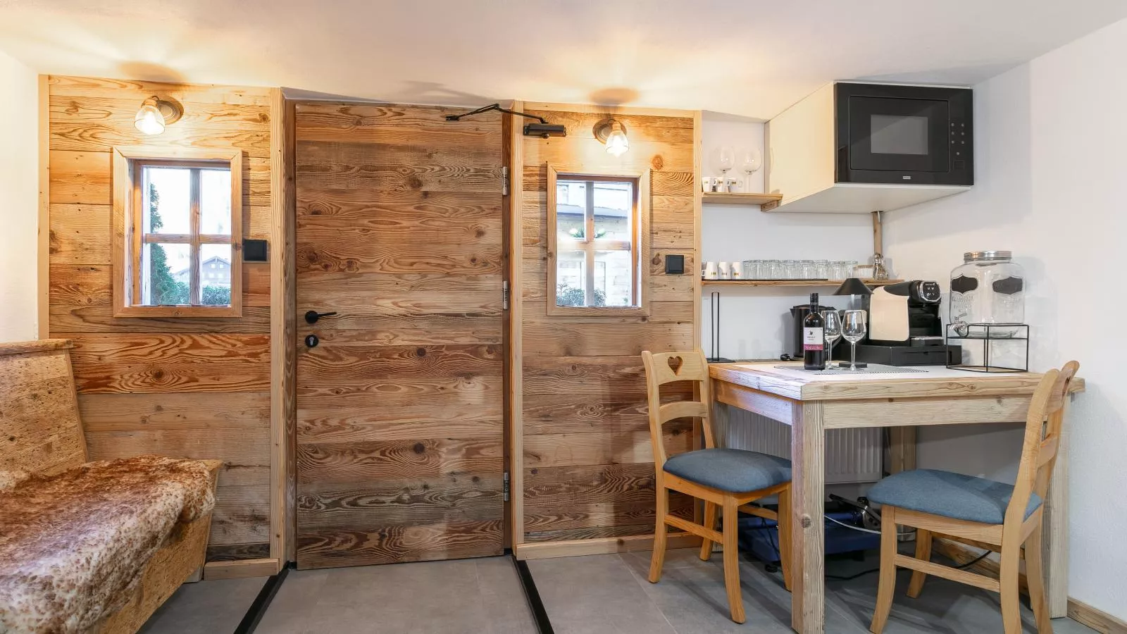 Almversteck Hollersbach-Dining room