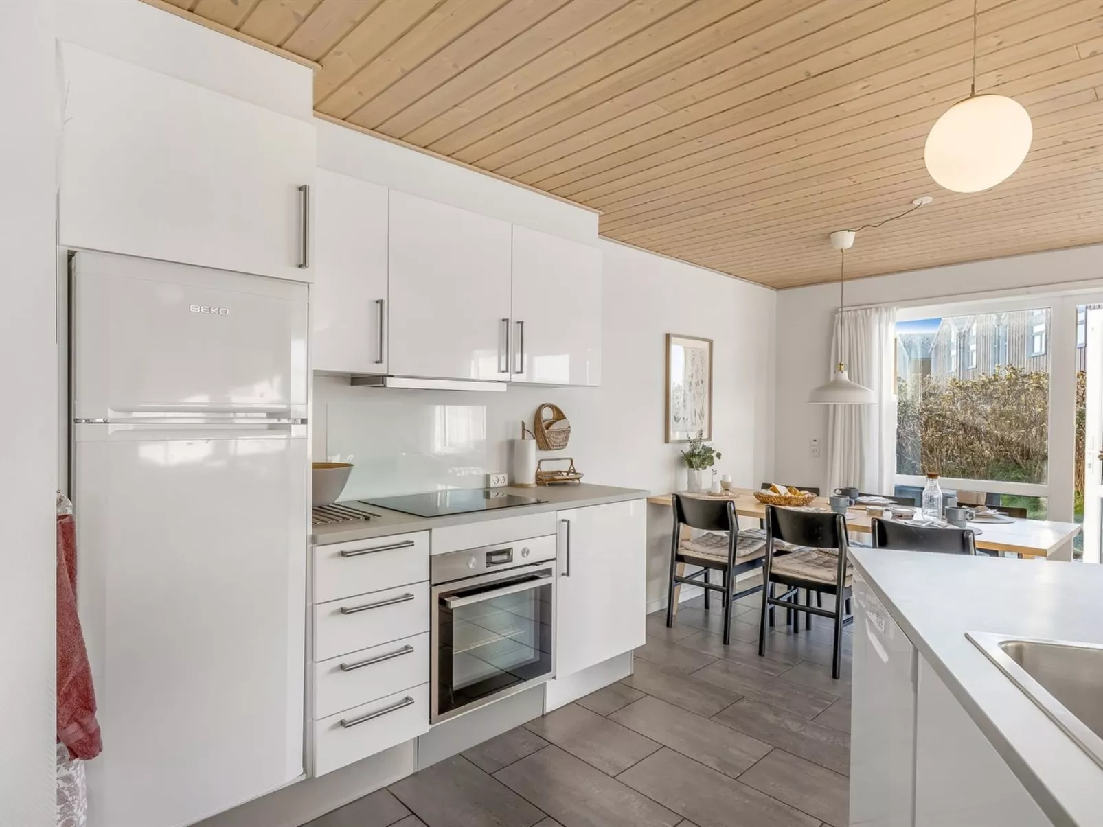 "Andersine" - 1km from the sea-Drinnen