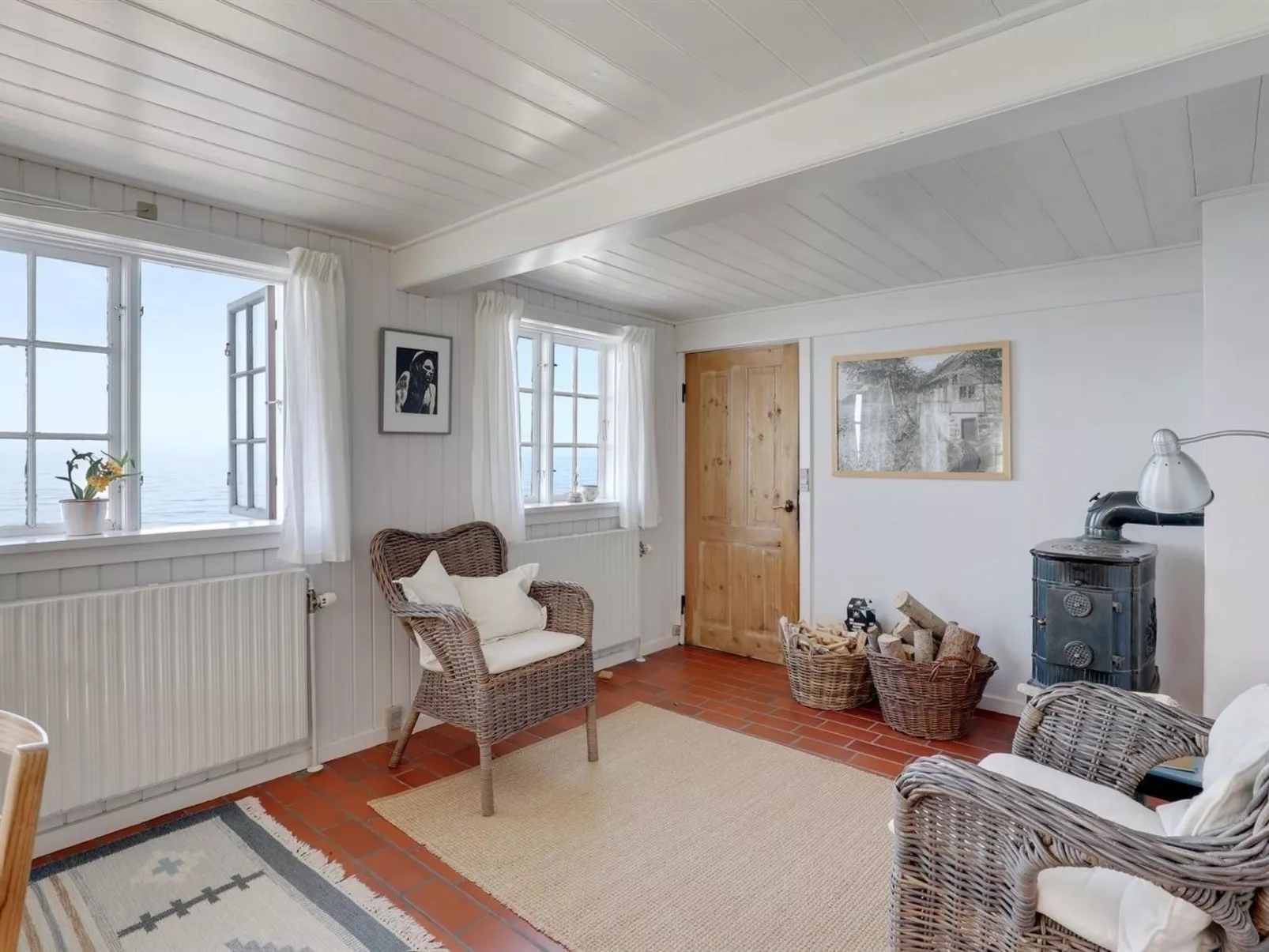 "Asgot" - 15m from the sea-Inside