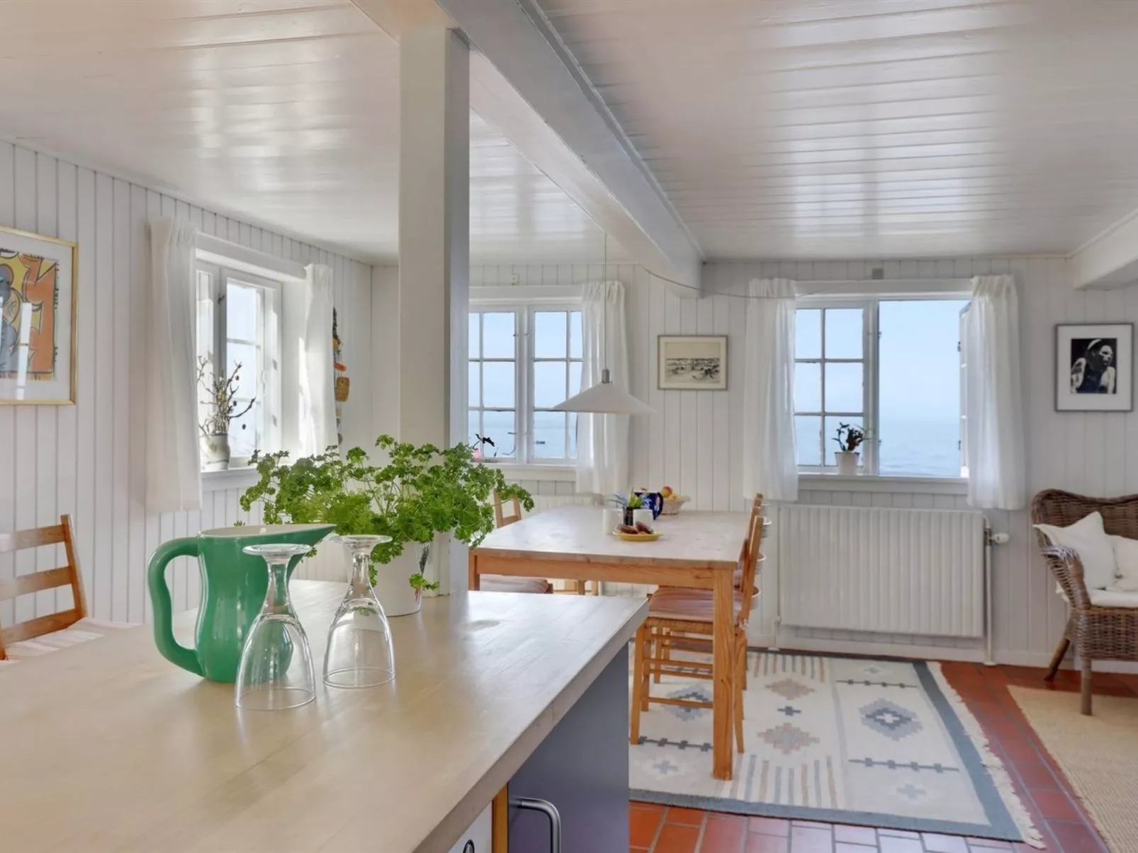 "Asgot" - 15m from the sea-Inside