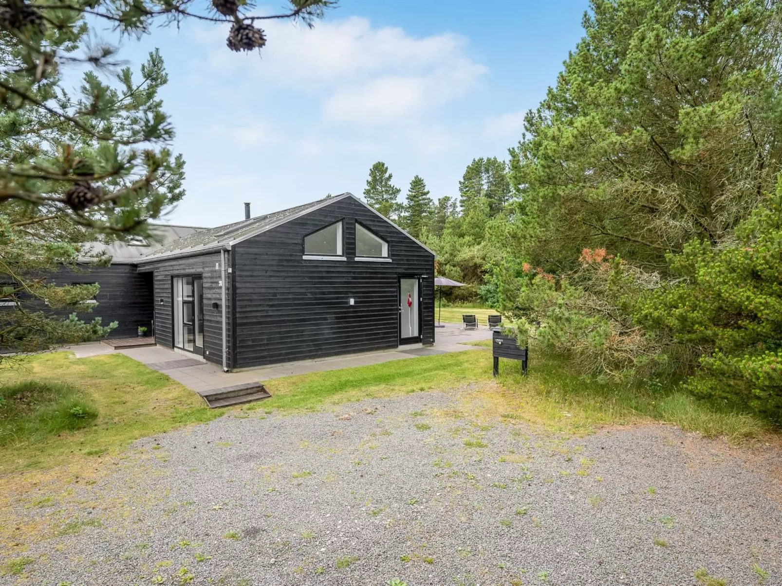 "Jonka" - 2km from the sea-Outside