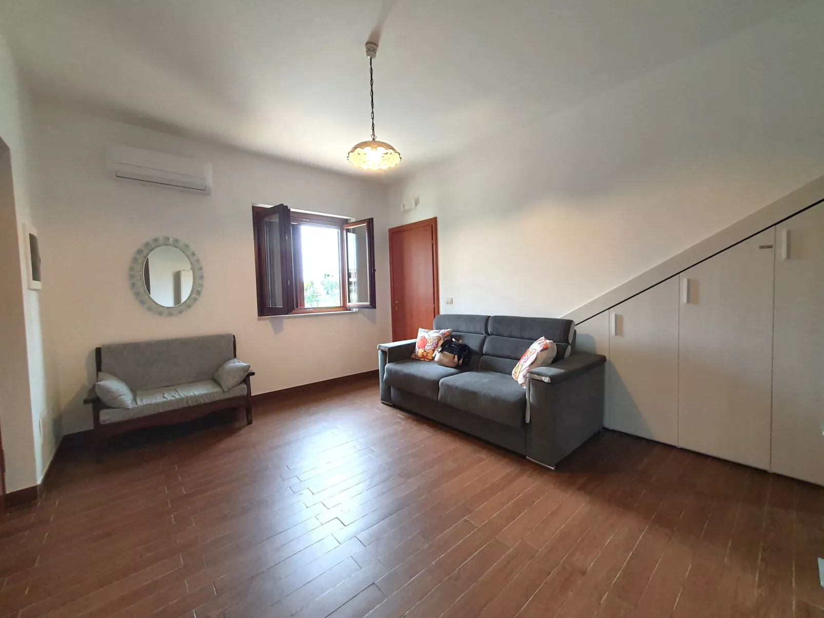 Scrusciu do vientu-Dedans