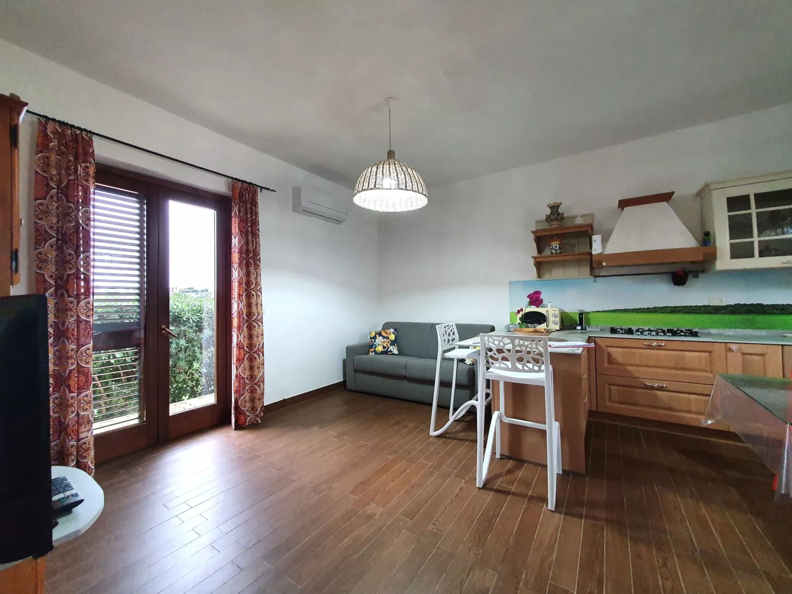 Scrusciu do vientu-Dedans